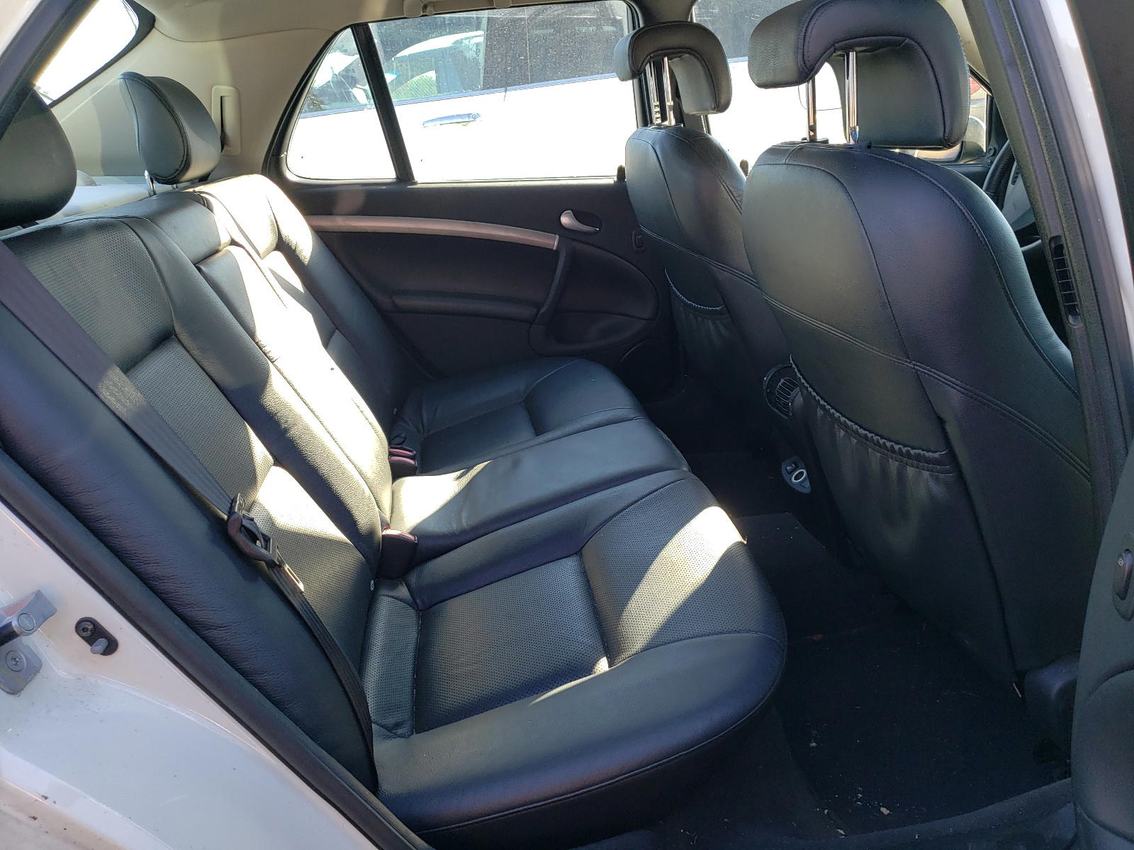 Photo 6 from auction – 2006 SAAB 9-5 AERO with VIN YS3EH49G463517954