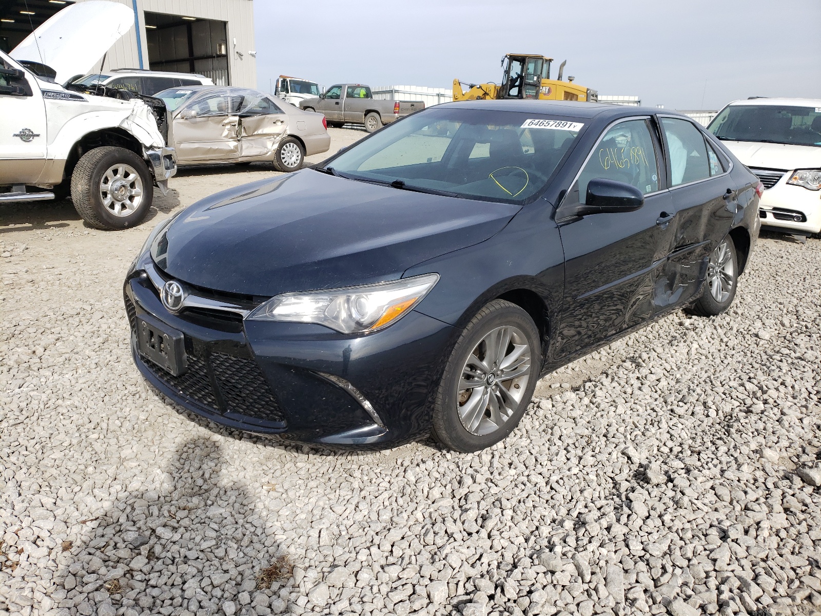 Photo 2 from auction – 2017 TOYOTA CAMRY LE with VIN 4T1BF1FK4HU285906