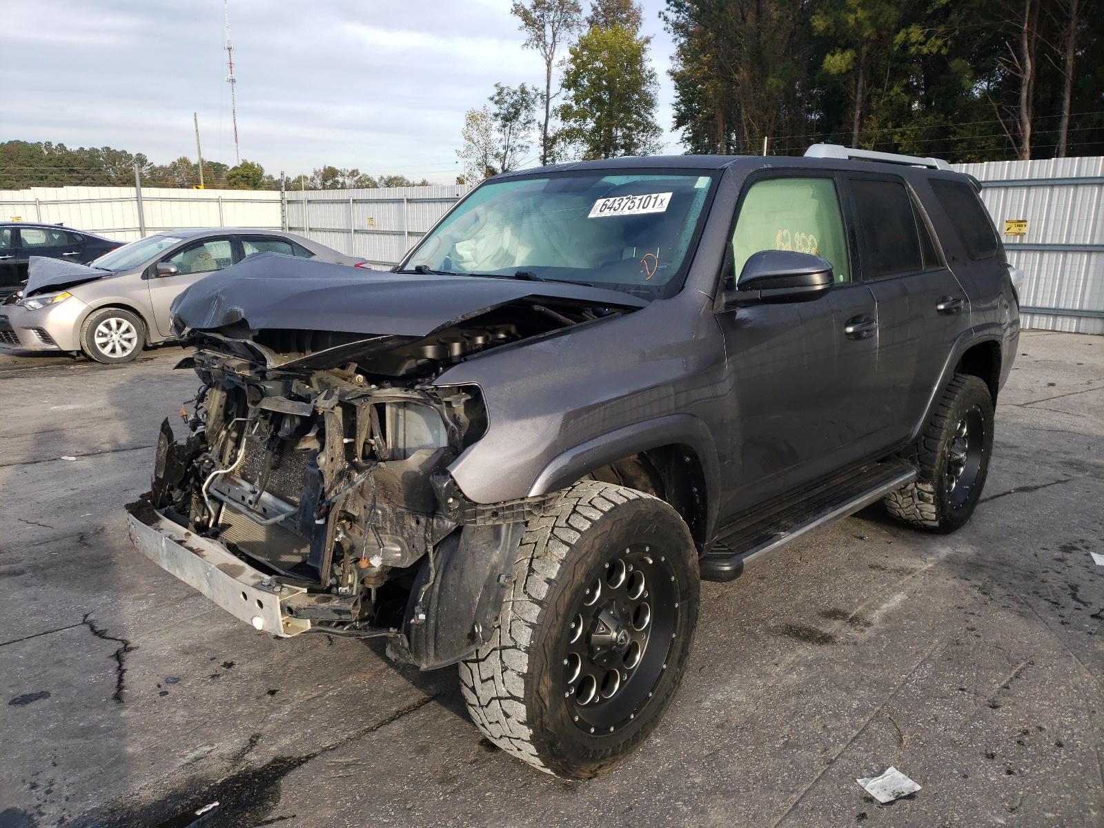 Photo 2 from auction – 2016 TOYOTA 4RUNNER SR with VIN JTEZU5JR2G5142736