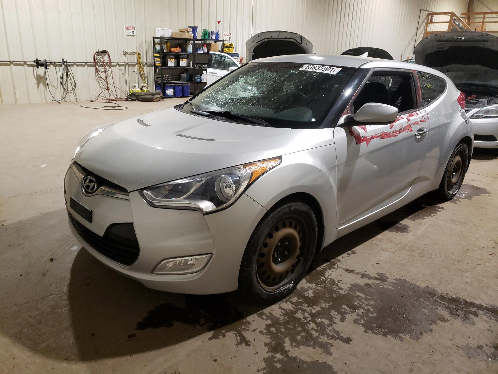 Photo 2 from auction – 2012 HYUNDAI VELOSTER with VIN KMHTC6ADXCU024727