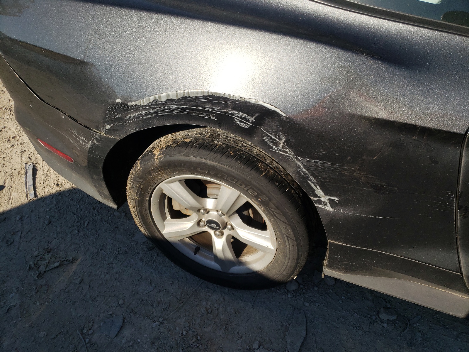 Photo 9 from auction – 2019 FORD MUSTANG with VIN 1FA6P8TH4K5182576