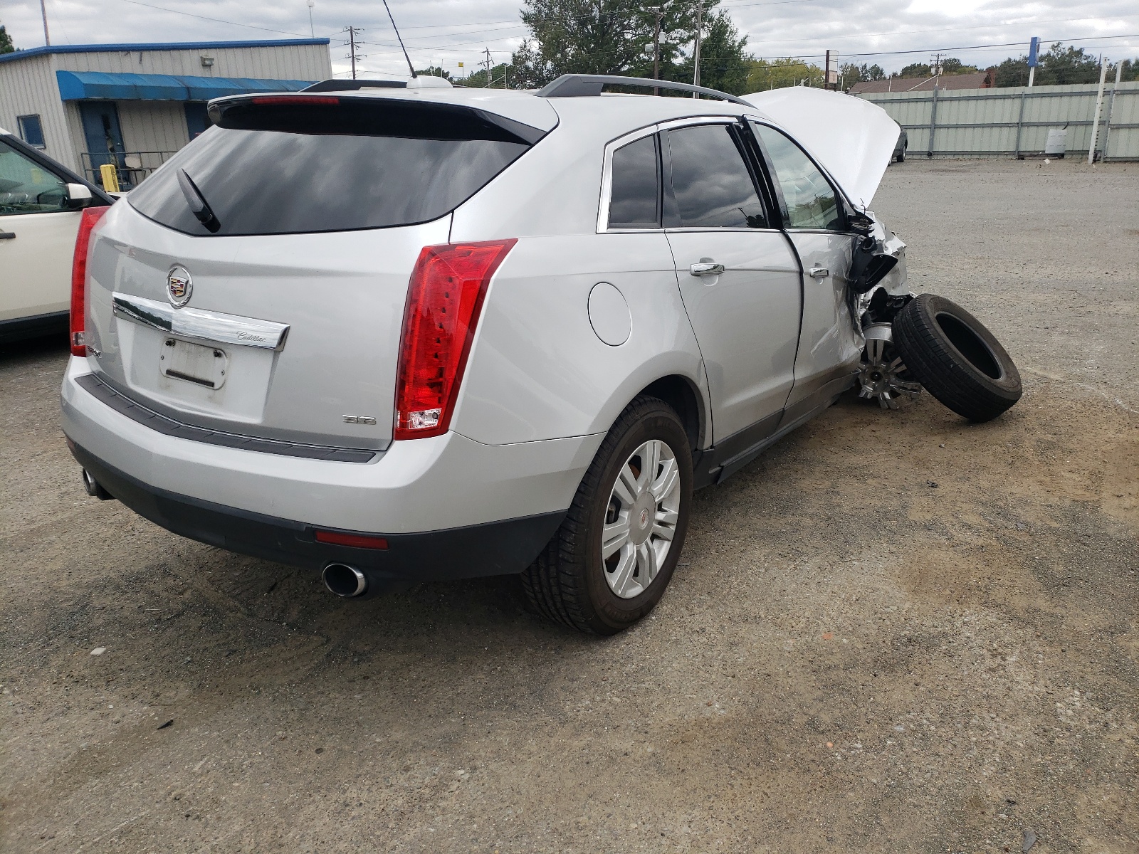 Photo 4 from auction – 2015 CADILLAC SRX with VIN 3GYFNAE3XFS597996