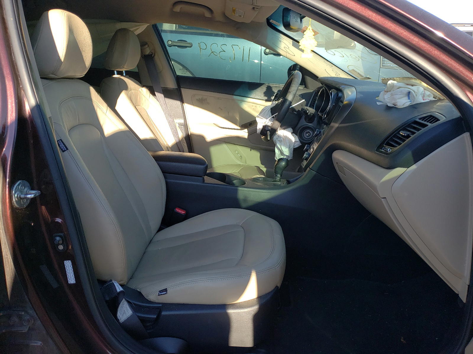 Photo 5 from auction – 2011 KIA OPTIMA LX with VIN KNAGM4A72B5100125