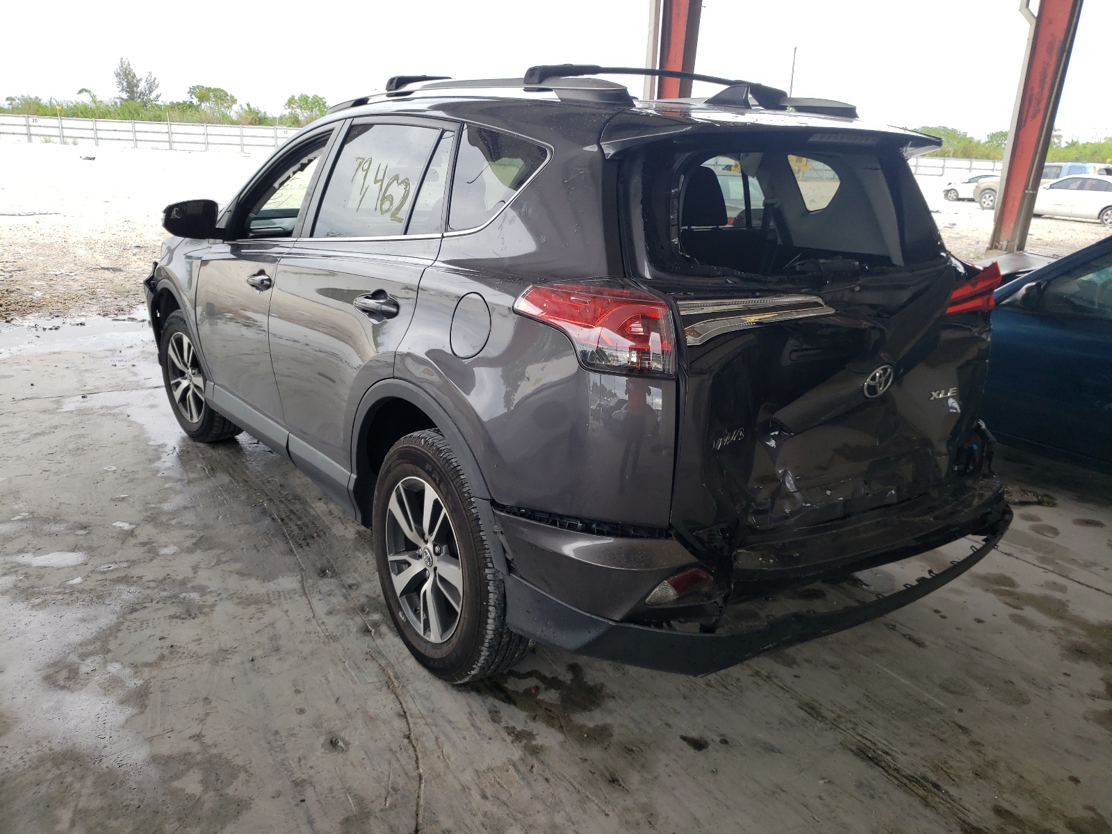 Photo 3 from auction – 2016 TOYOTA RAV4 XLE with VIN 2T3WFREV3GW301868