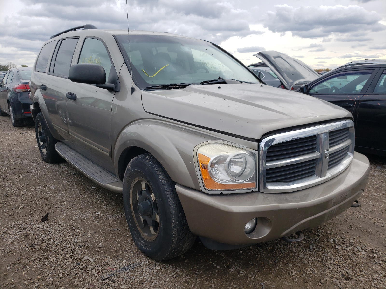 DODGE DURANGO 2004 with VIN 1D8HB58D74F128094 - Photo from auction