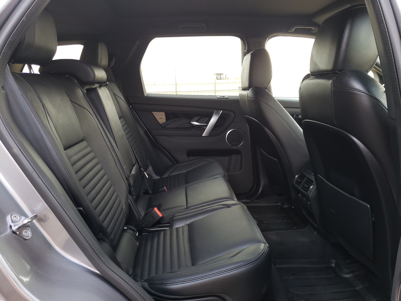 Zdjęcie 6 z aukcji – 2020 LAND ROVER DISCOVERY z VIN SALCP2FX2LH834603