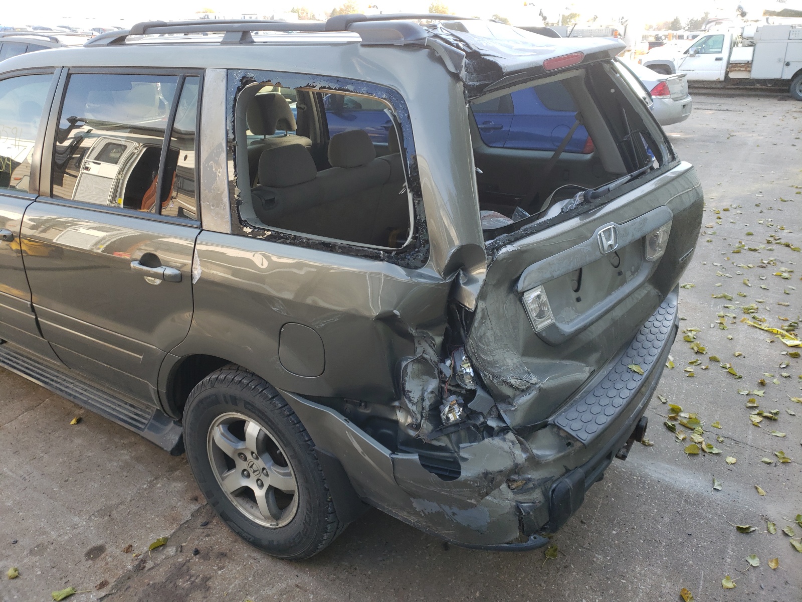Photo 9 from auction – 2007 HONDA PILOT EX with VIN 2HKYF18457H525387