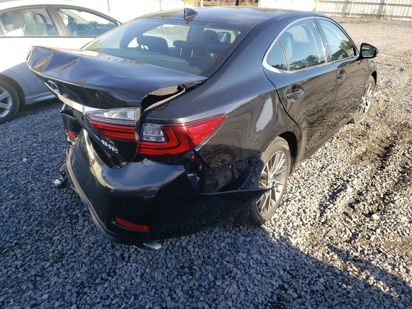 Photo 4 from auction – 2017 LEXUS ES 350 with VIN 58ABK1GGXHU049016