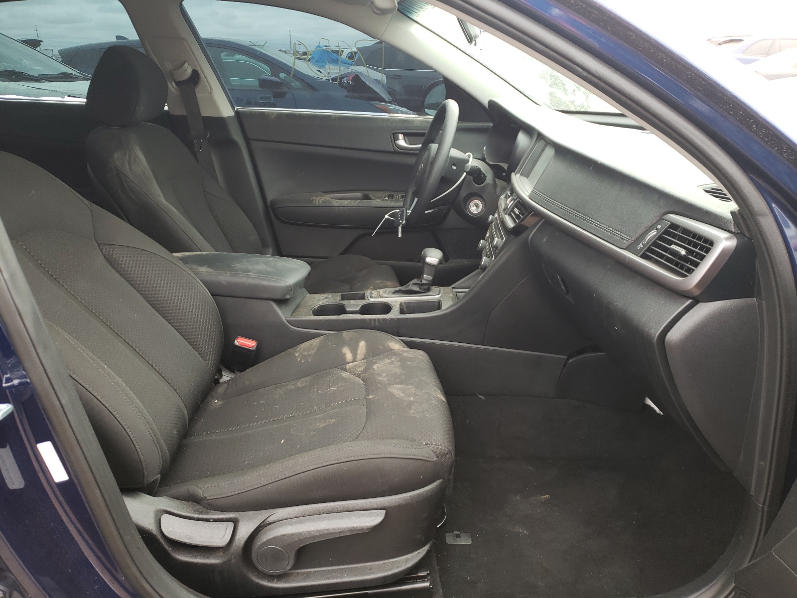 Photo 5 from auction – 2018 KIA OPTIMA LX with VIN 5XXGT4L39JG186186