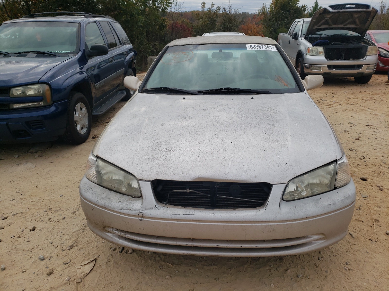 Photo 9 from auction – 2000 TOYOTA CAMRY with VIN 4T1BG22K6YU740019