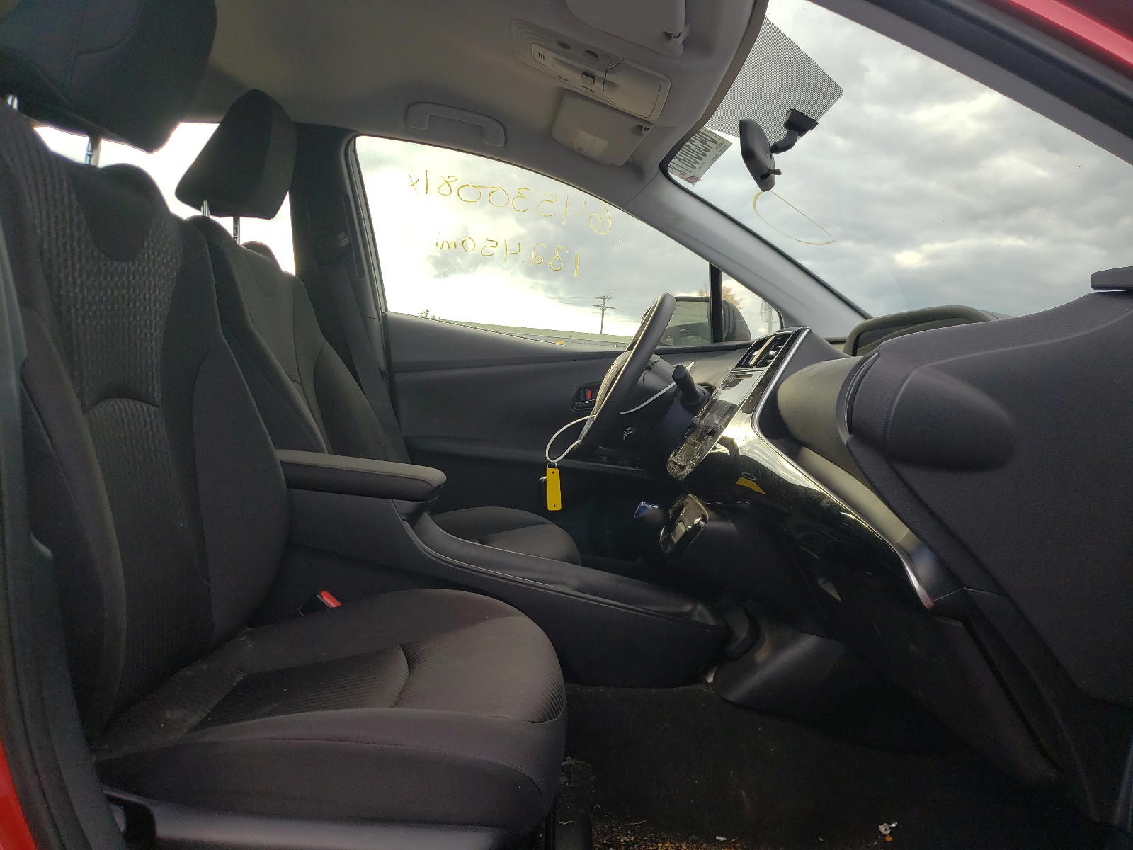 Photo 5 from auction – 2016 TOYOTA PRIUS with VIN JTDKBRFU0G3514540