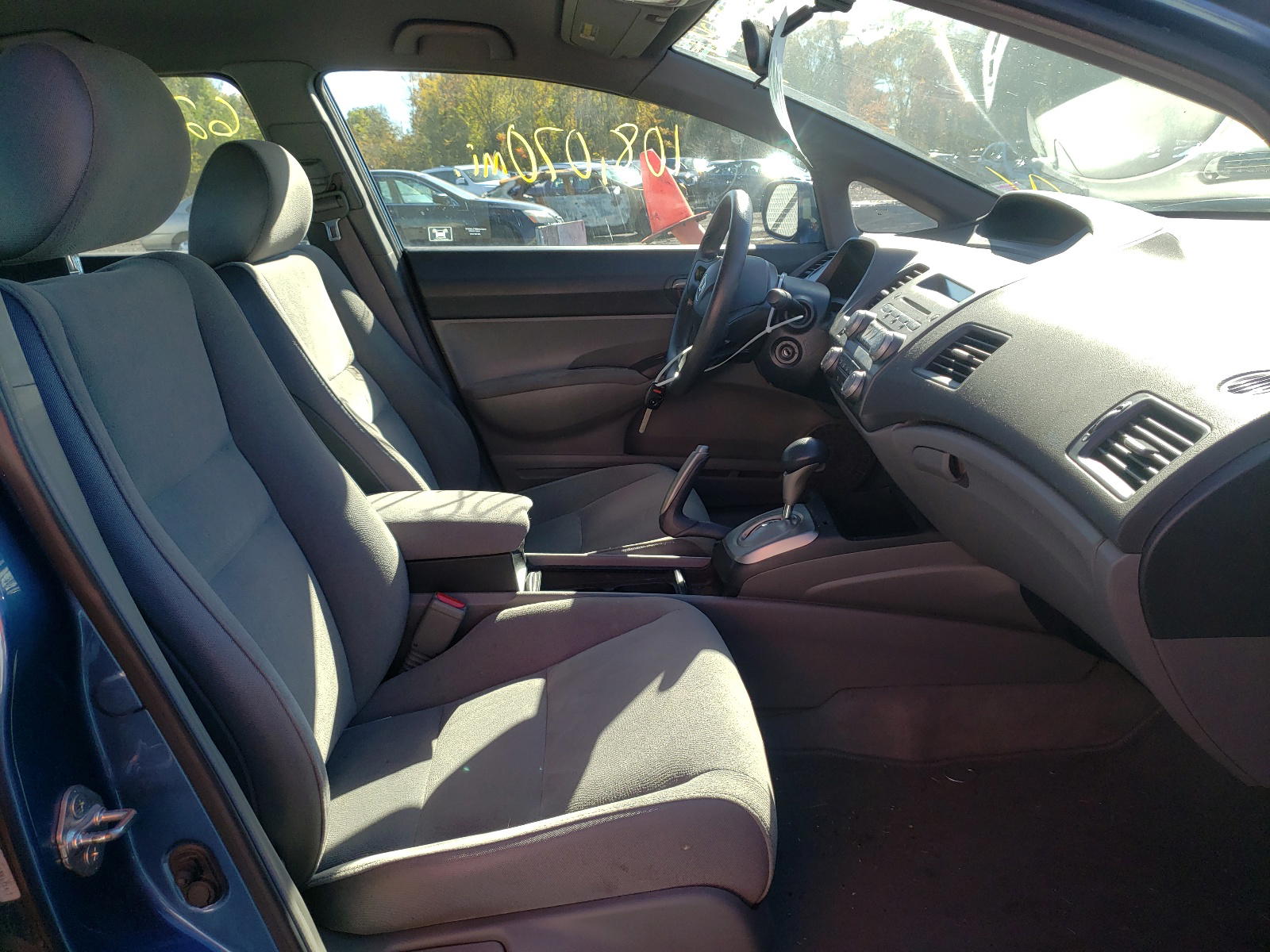 Photo 5 from auction – 2007 HONDA CIVIC LX with VIN 1HGFA16537L130378