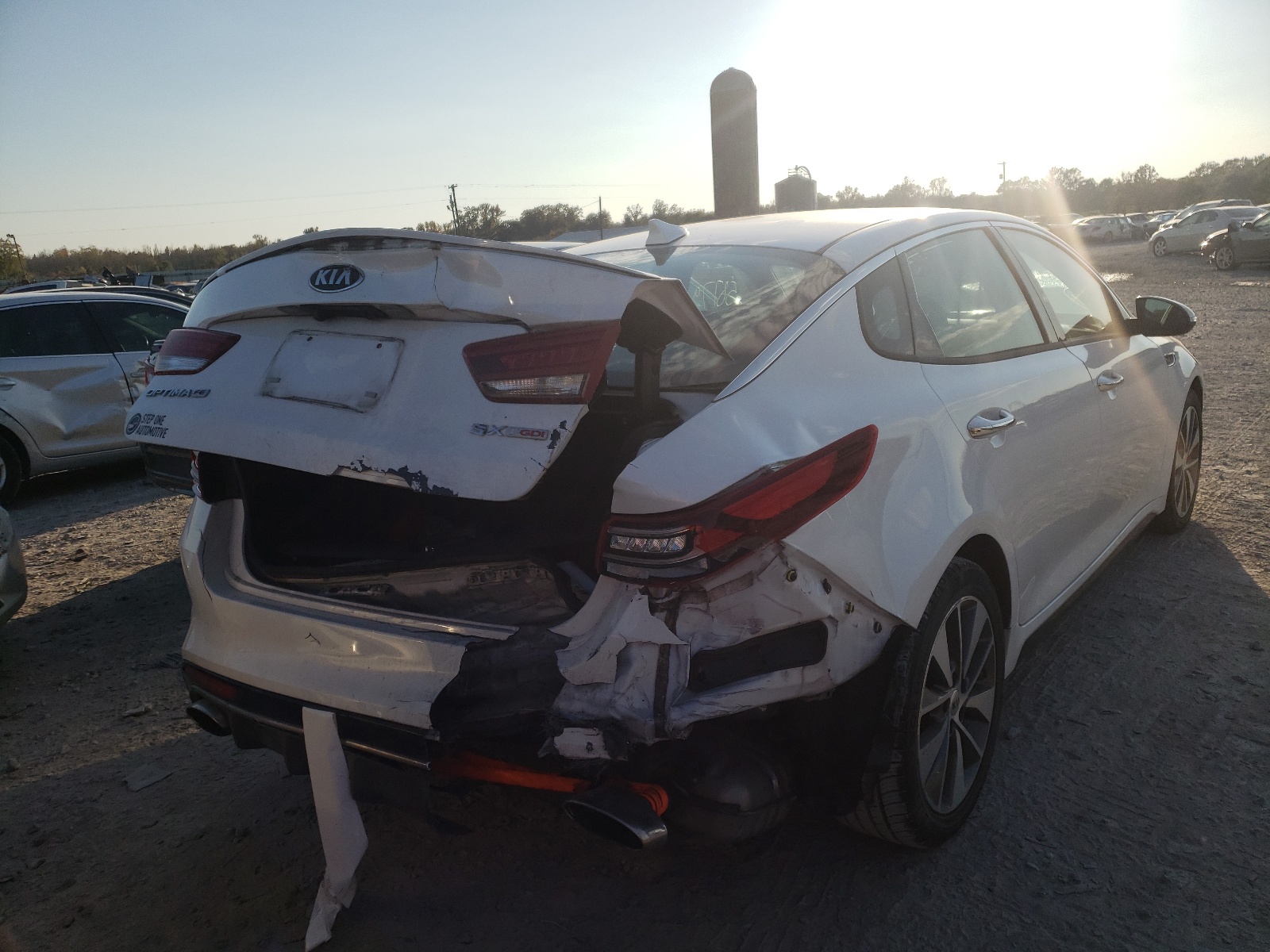 Photo 4 from auction – 2016 KIA OPTIMA SX with VIN 5XXGW4L22GG085658