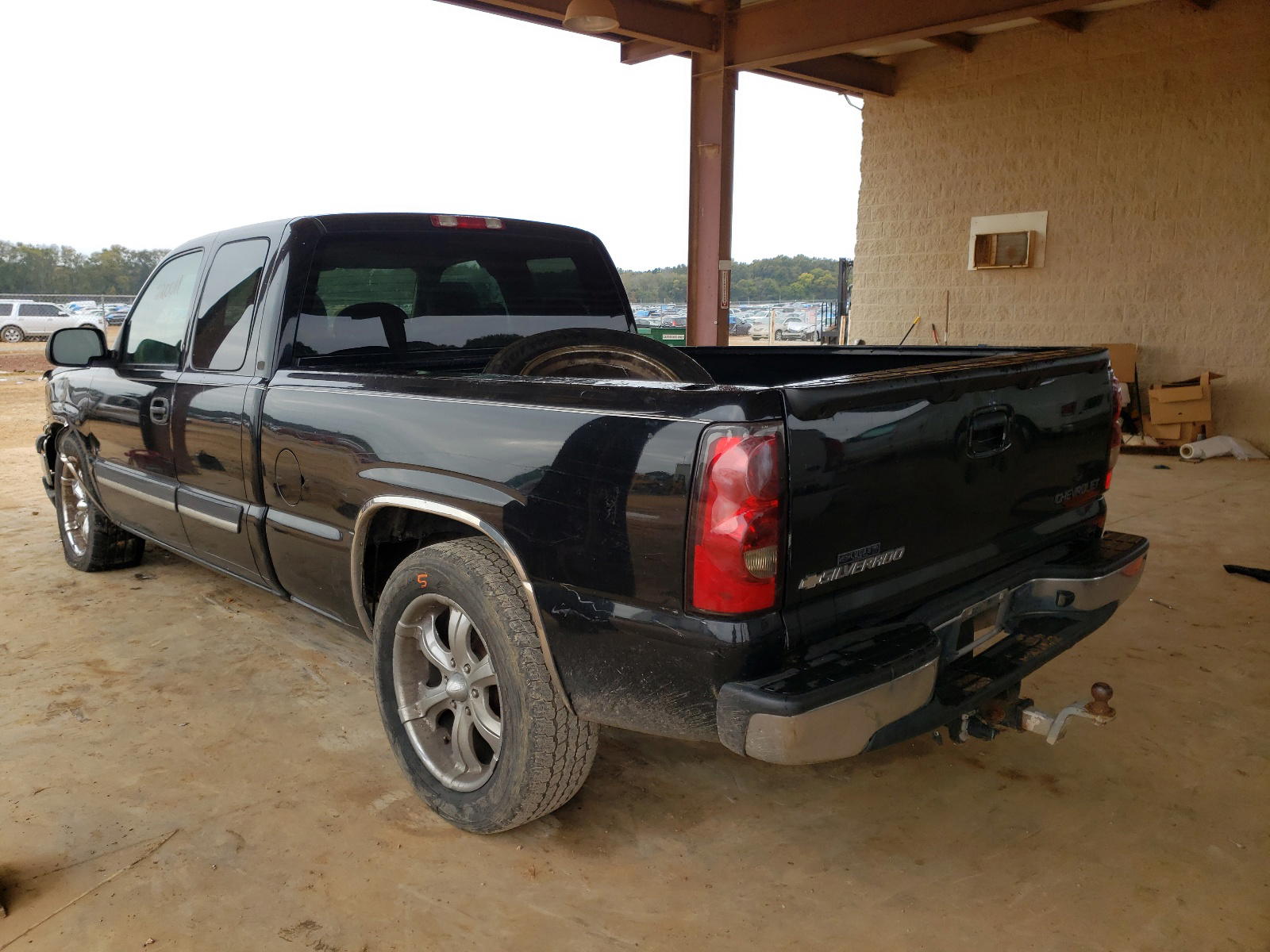 Photo 3 from auction – 2004 CHEVROLET SILVERADO with VIN 2GCEC19V341146310