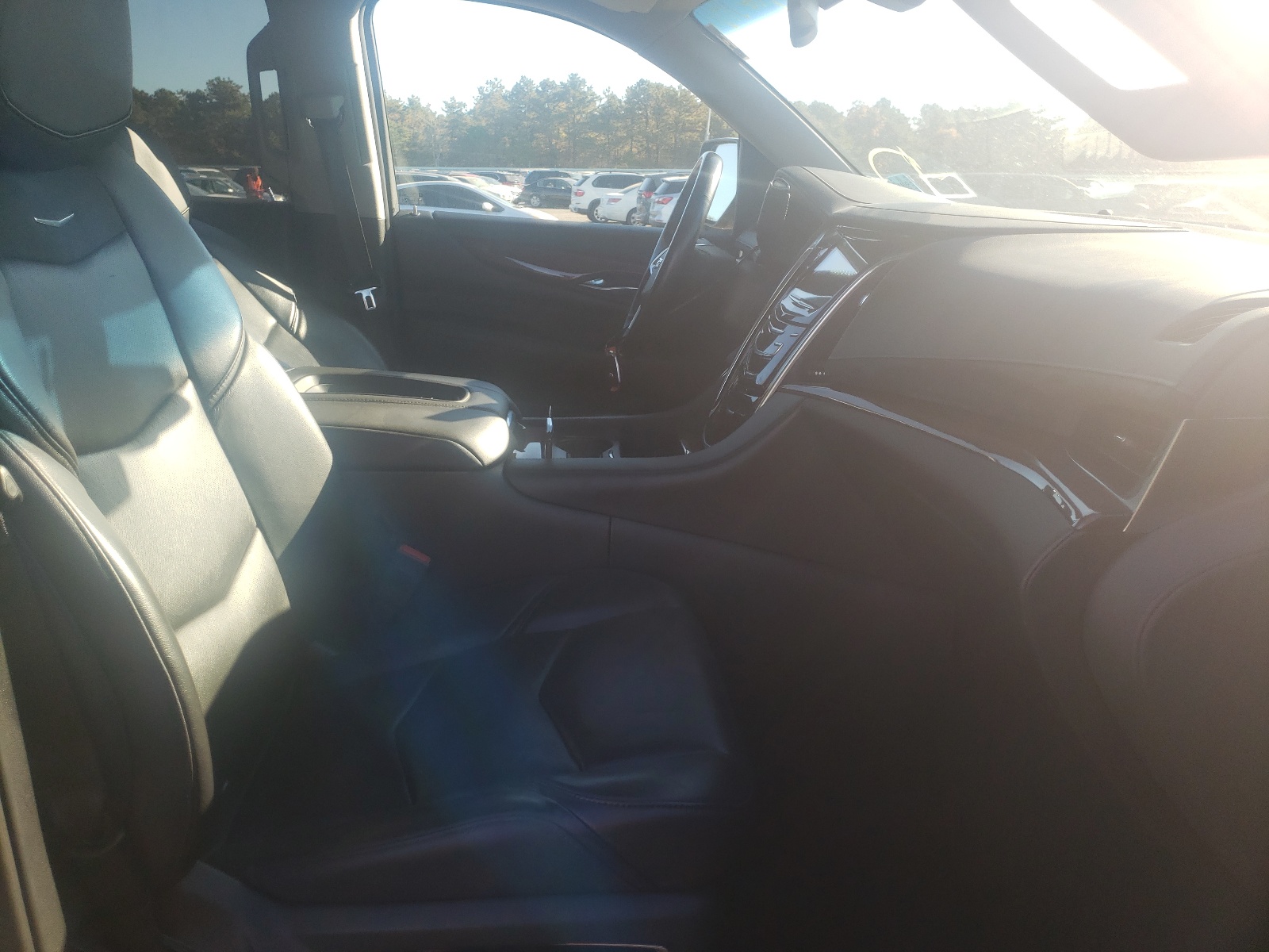 Photo 5 from auction – 2018 CADILLAC ESCALADE E with VIN 1GYS4GKJ5JR324967