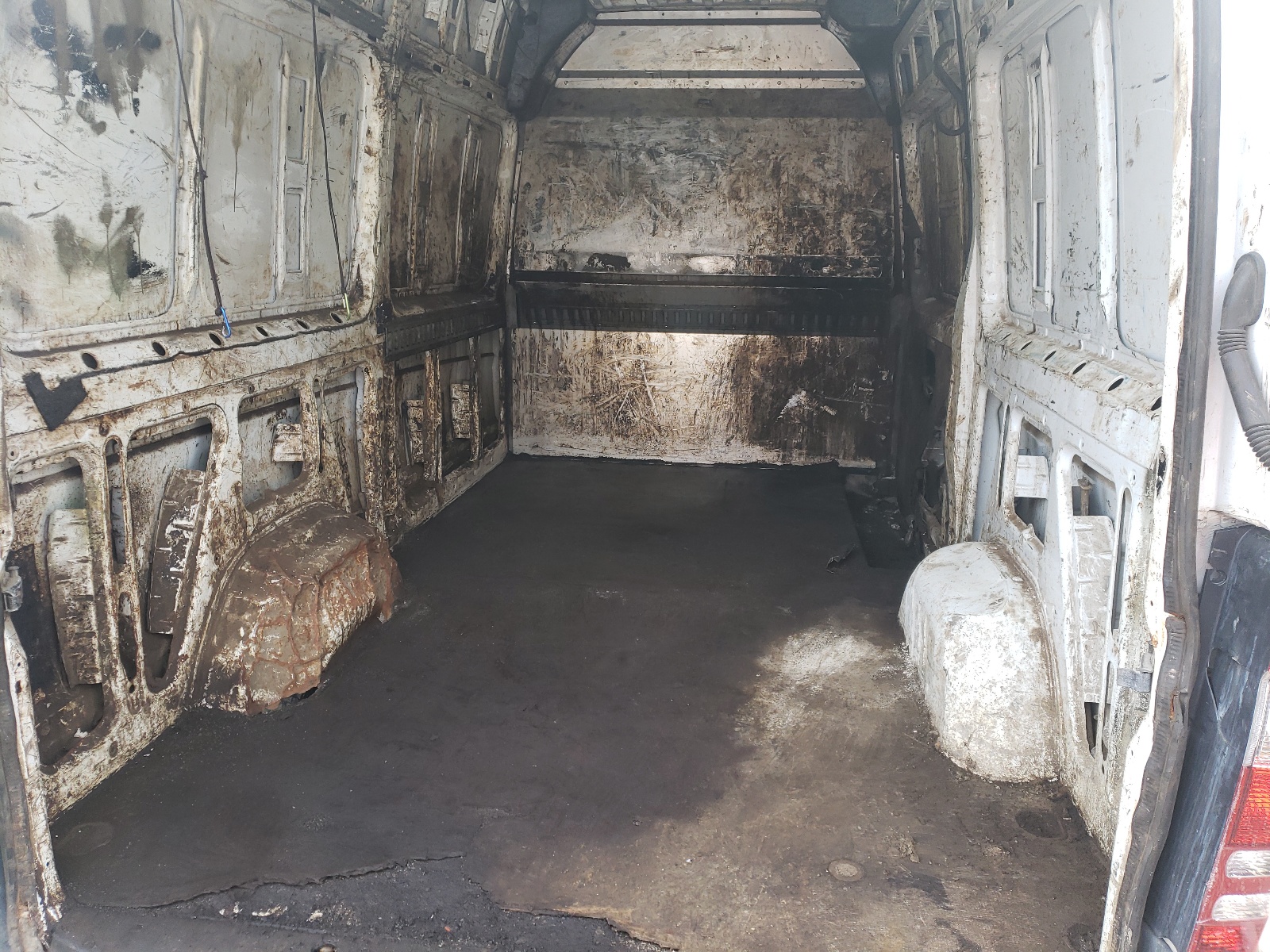 Photo 6 from auction – 2012 MERCEDES-BENZ SPRINTER 2 with VIN WD3PE7CC6C5684701