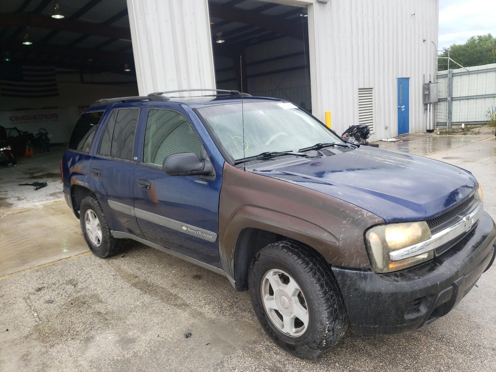 CHEVROLET TRAILBLAZE 2003 with VIN 1GNDS13S132290294 - Photo from auction