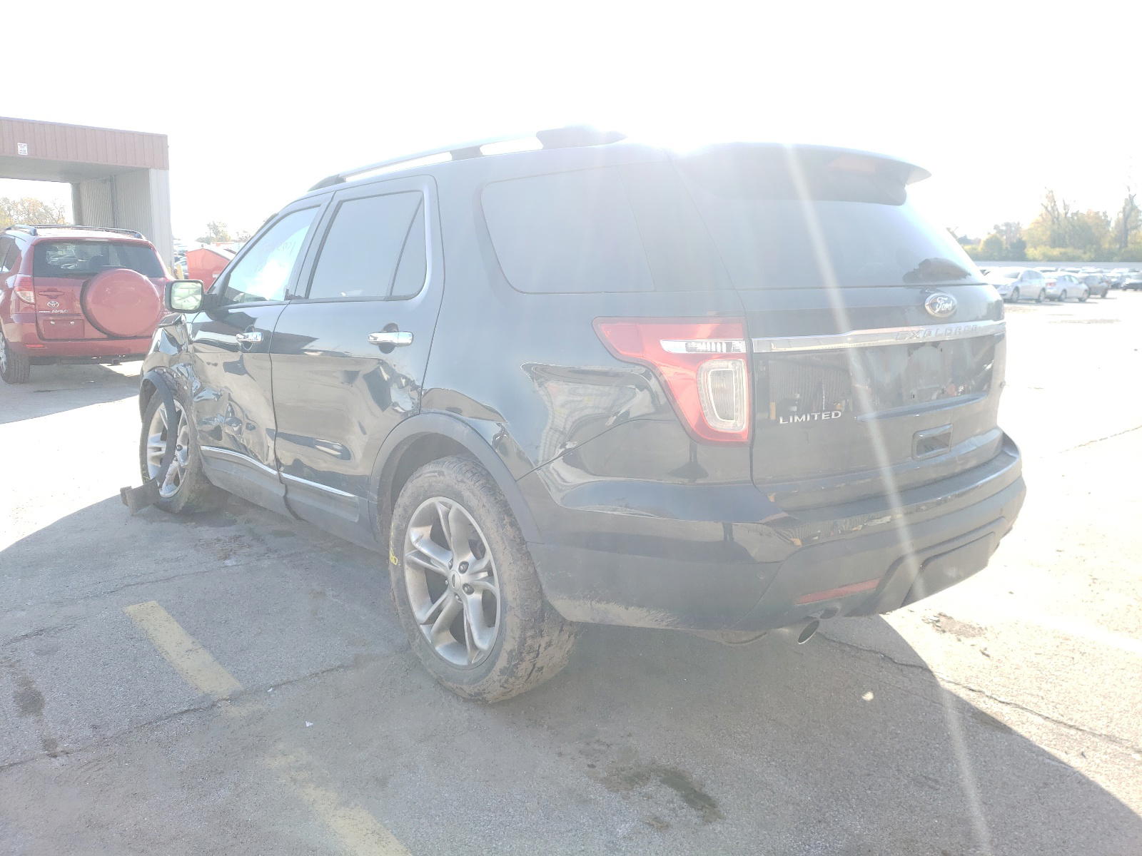 Photo 3 from auction – 2012 FORD EXPLORER L with VIN 1FMHK8F89CGA57782