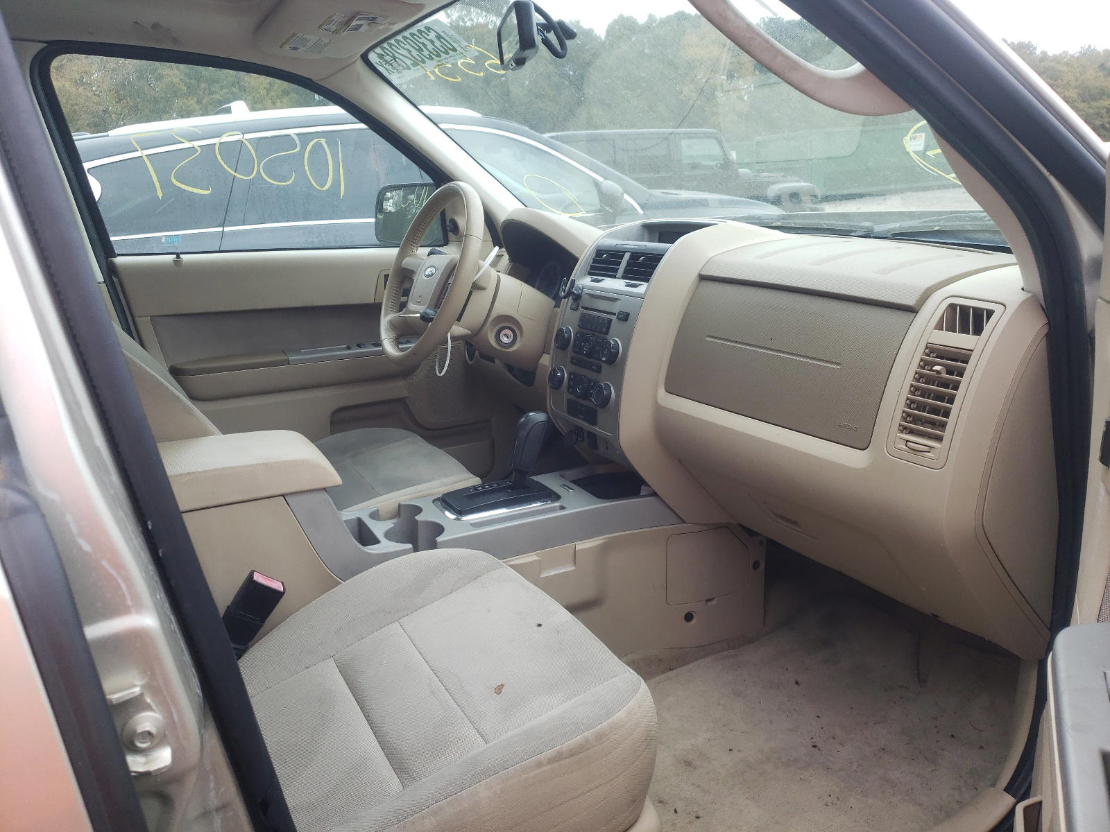 Photo 5 from auction – 2011 FORD ESCAPE XLT with VIN 1FMCU0D76BKA36531