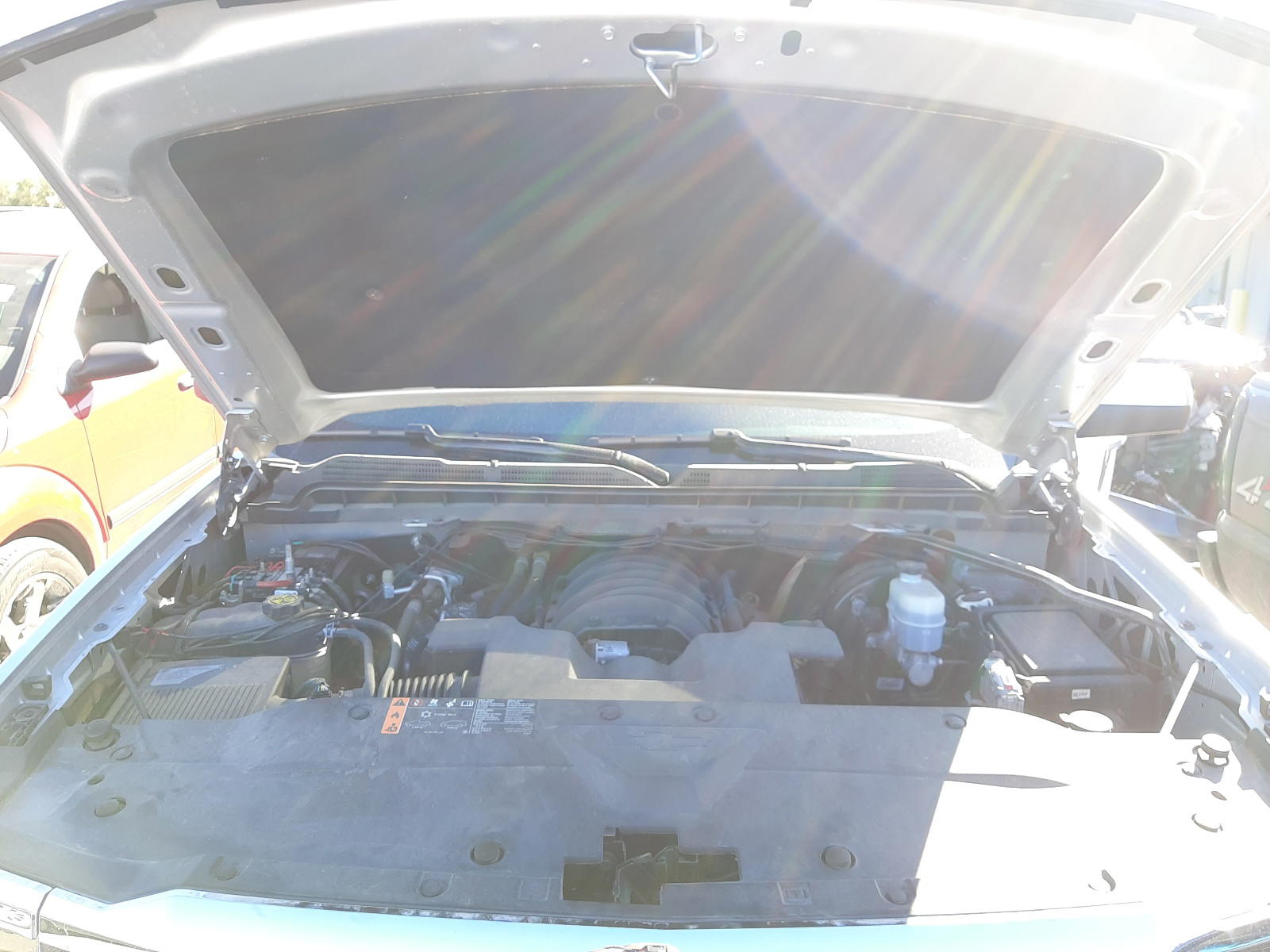 Photo 7 from auction – 2018 CHEVROLET SILVERADO with VIN 3GCUKREC9JG464002