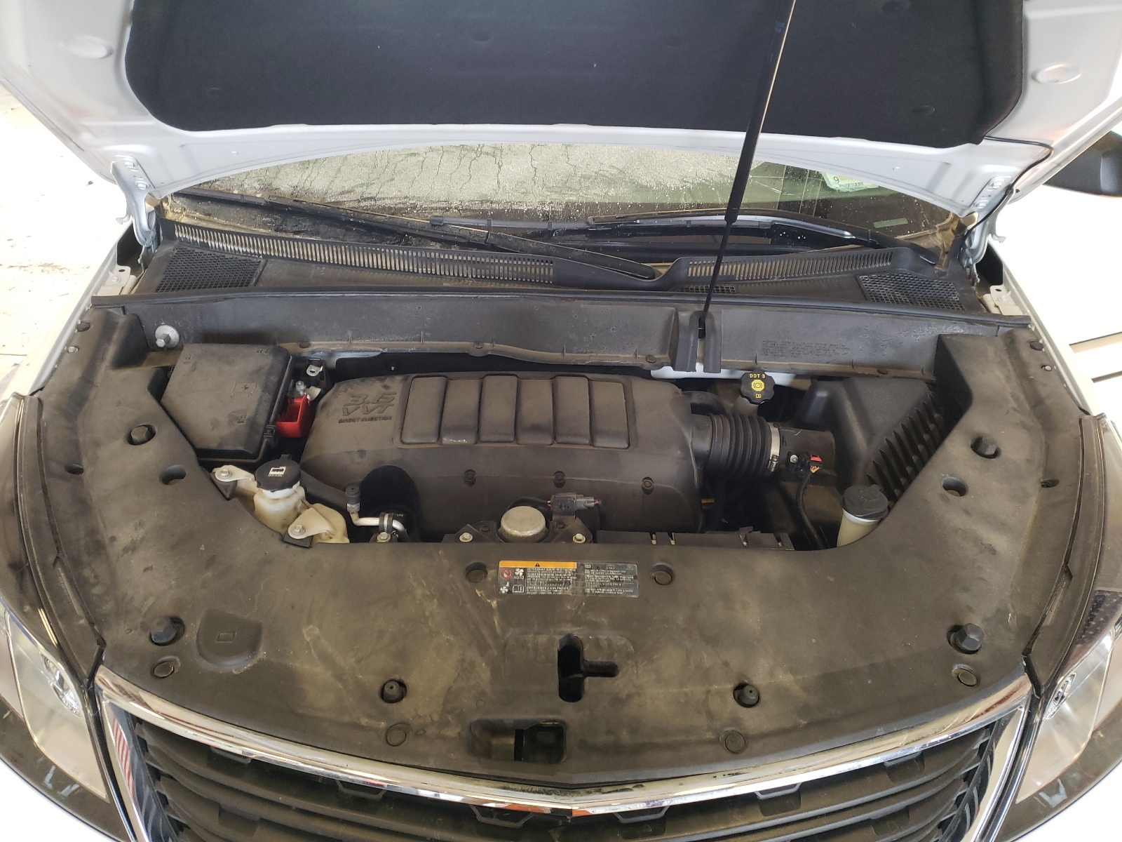 Photo 7 from auction – 2017 CHEVROLET TRAVERSE L with VIN 1GNKRFED4HJ249945