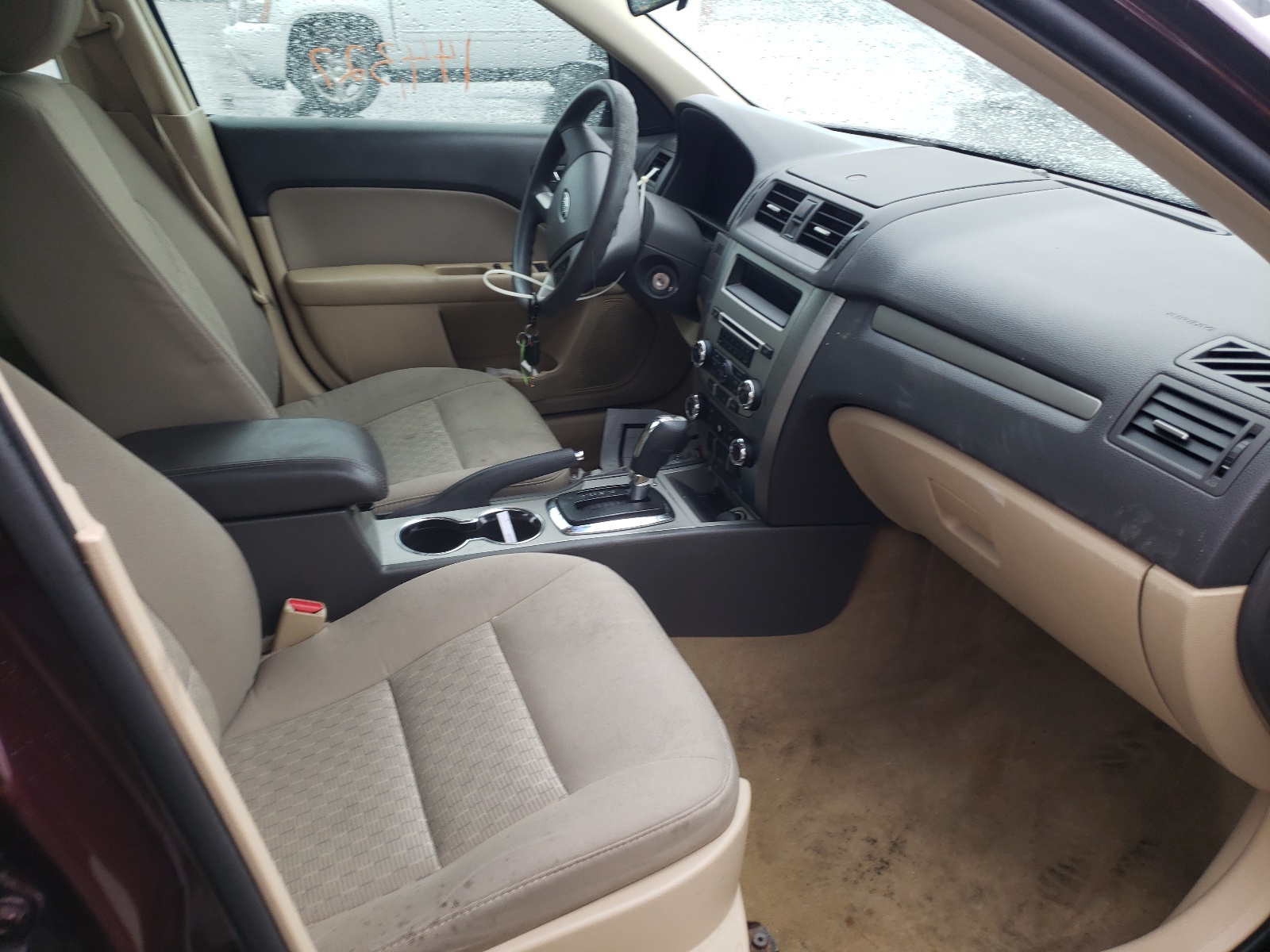 Photo 5 from auction – 2011 FORD FUSION SE with VIN 3FAHP0HA1BR333165