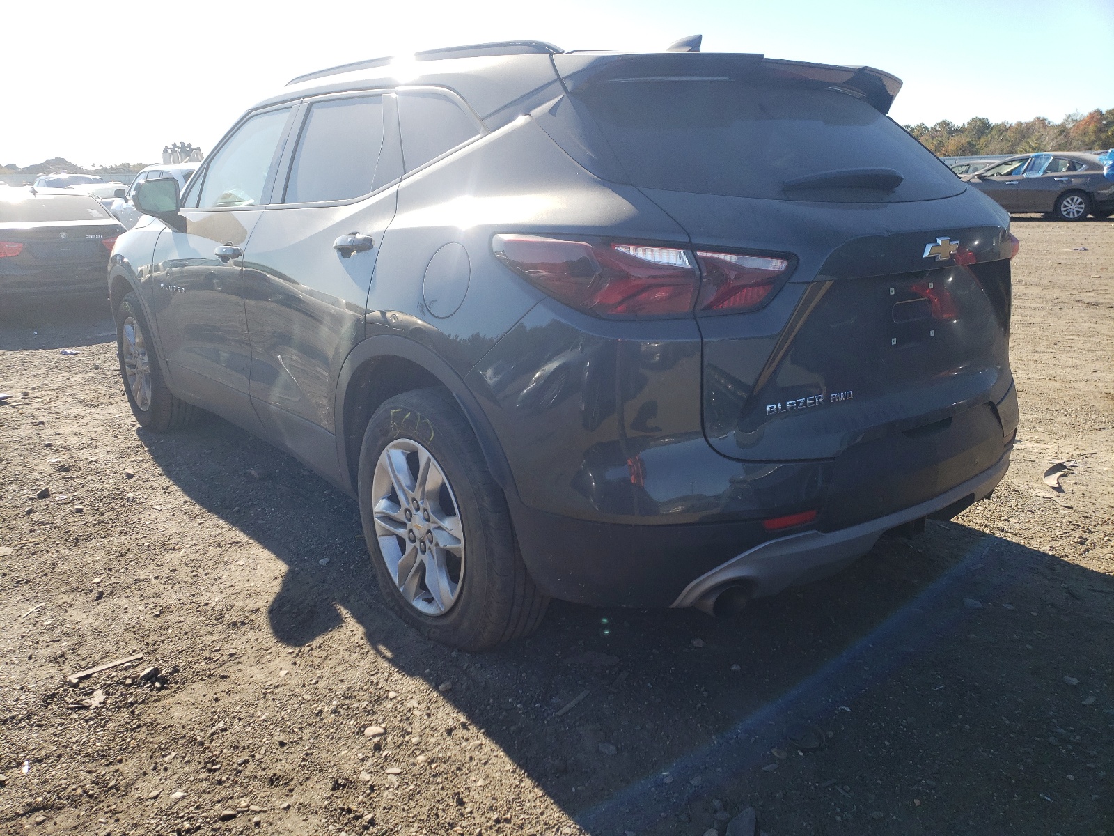 Photo 3 from auction – 2020 CHEVROLET BLAZER 2LT with VIN 3GNKBHRS9LS565423