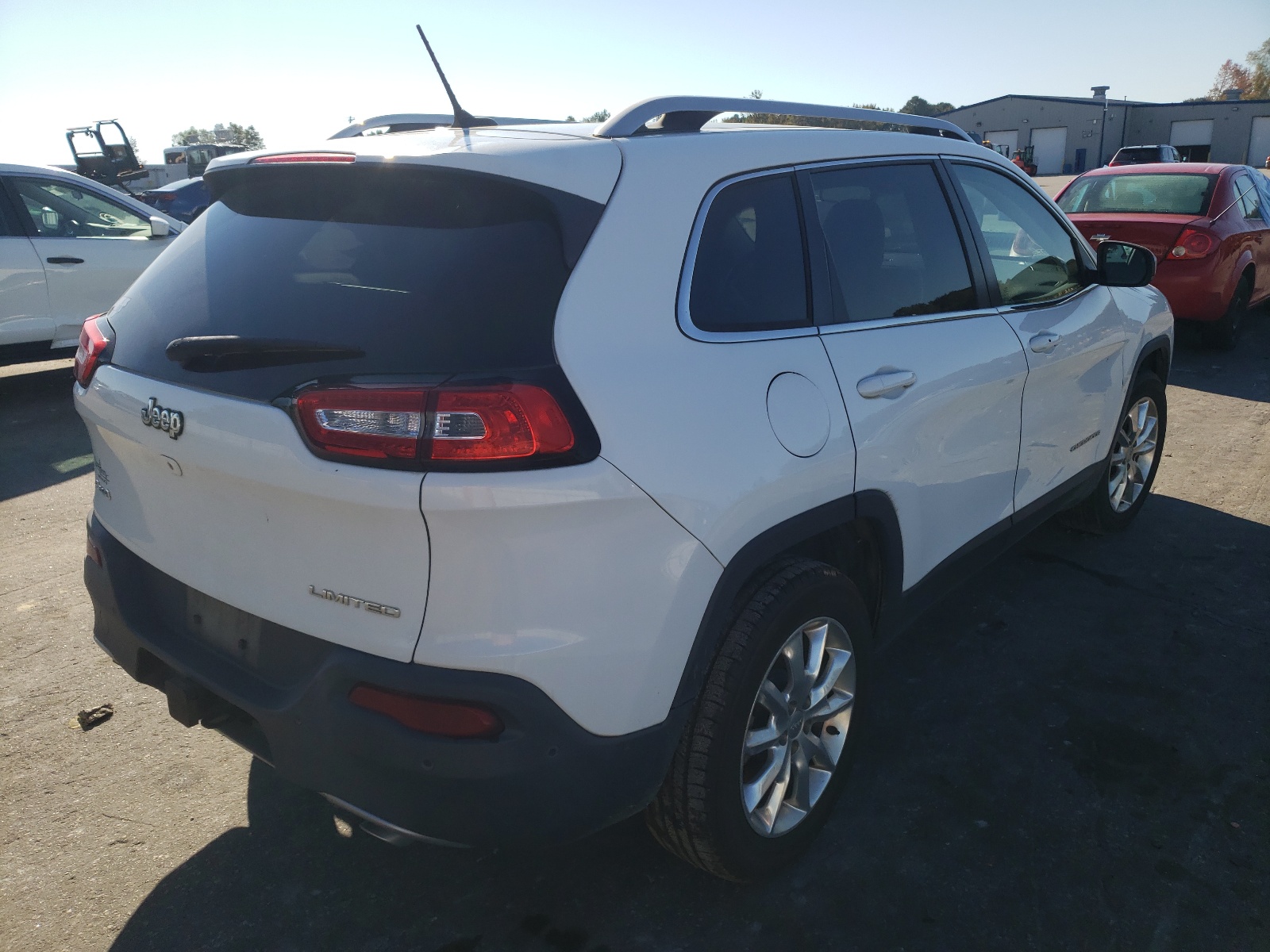 Photo 4 from auction – 2014 JEEP CHEROKEE L with VIN 1C4PJMDSXEW164052