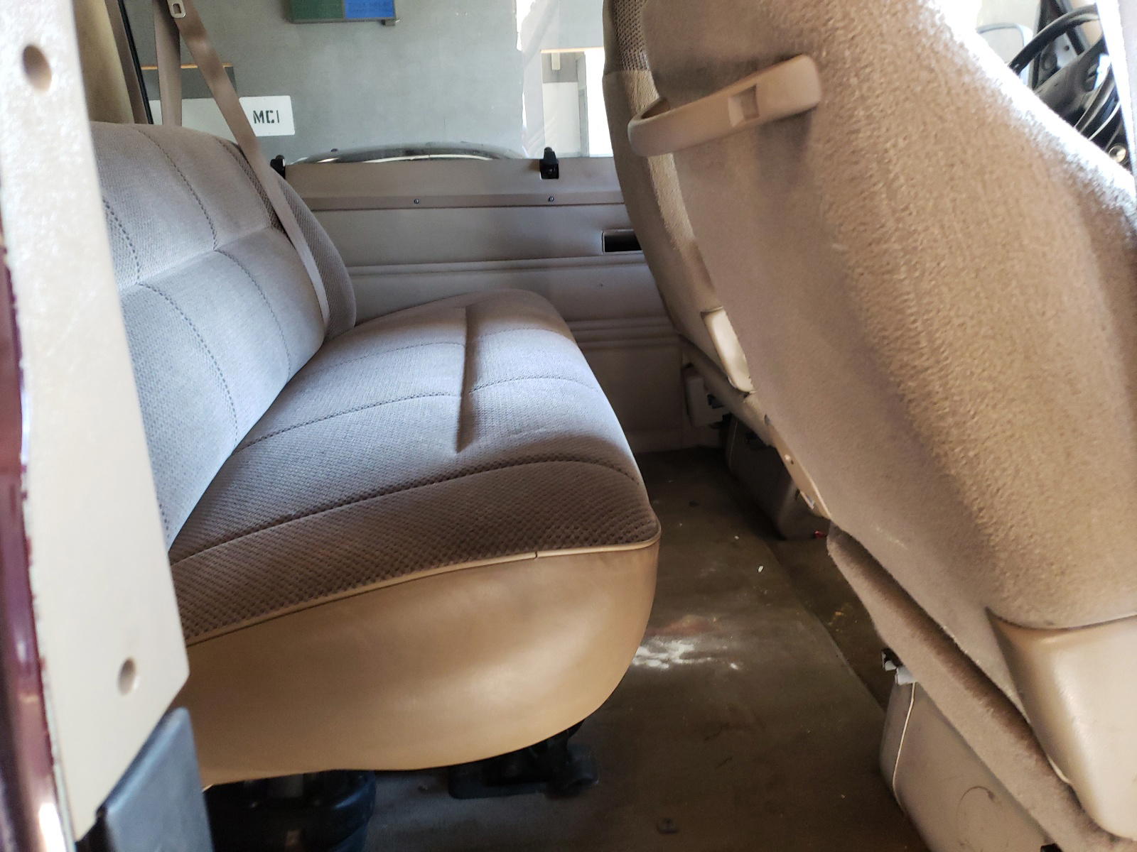 Photo 6 from auction – 2001 DODGE RAM VAN with VIN 2B5WB35Z11K519936