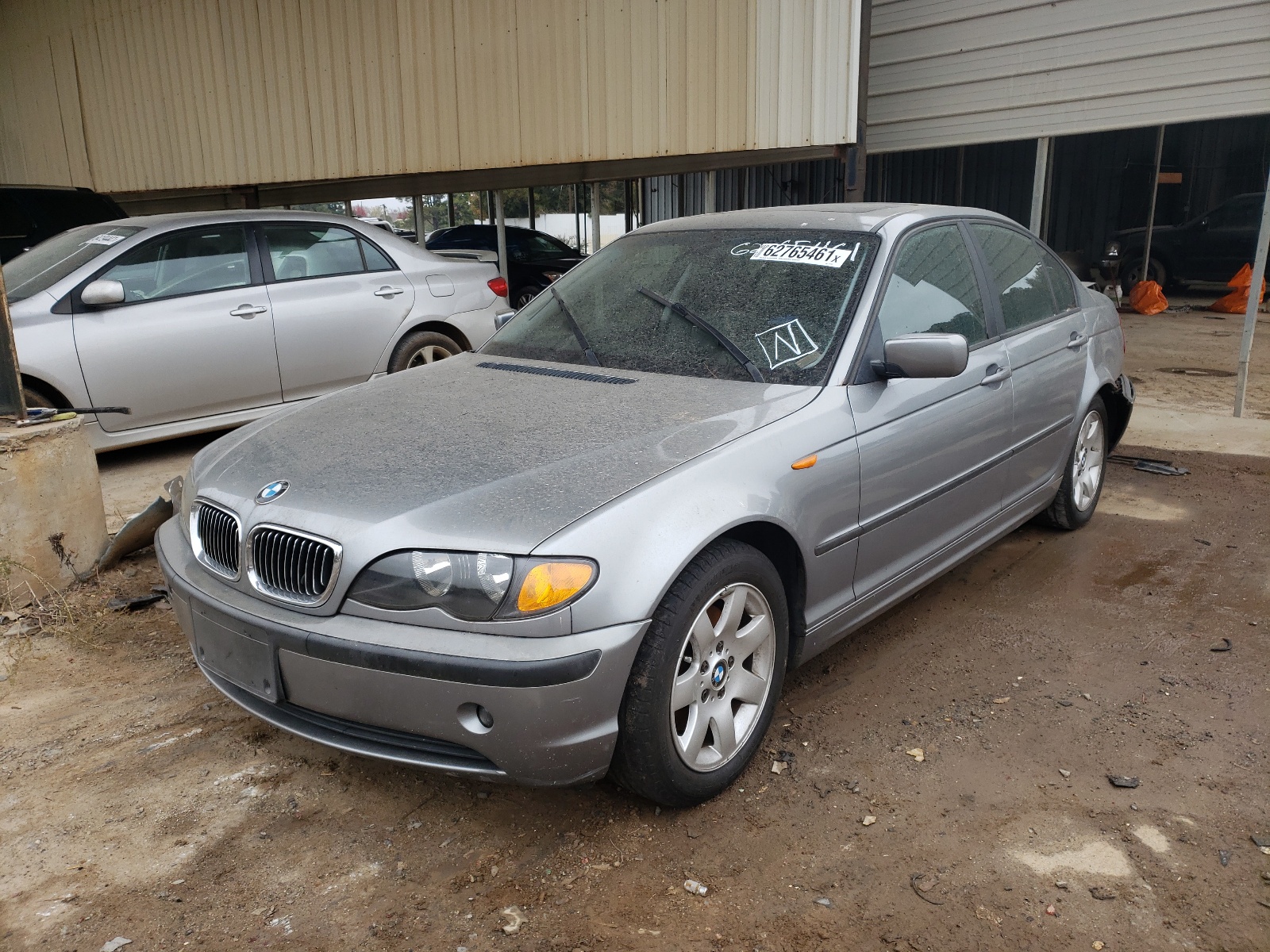 Photo 2 from auction – 2005 BMW 325 I with VIN WBAEV33475KX11937