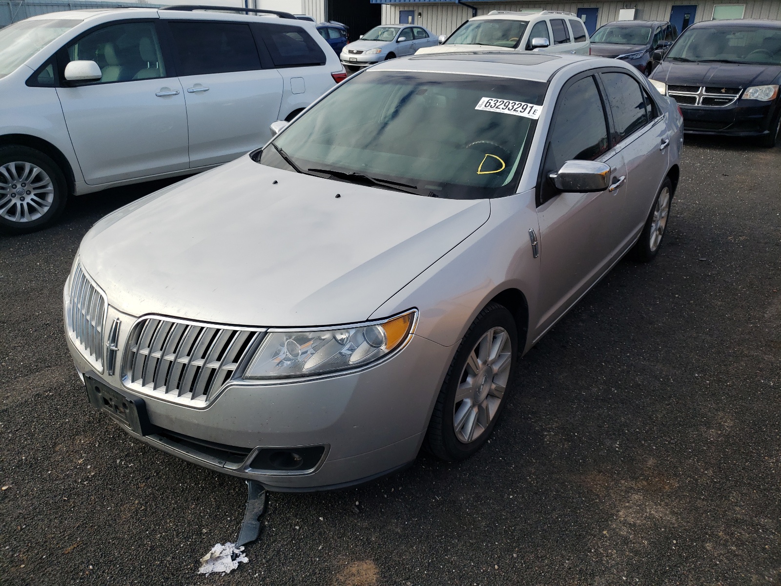 Zdjęcie 2 z aukcji – 2010 LINCOLN MKZ z VIN 3LNHL2GC3AR609618