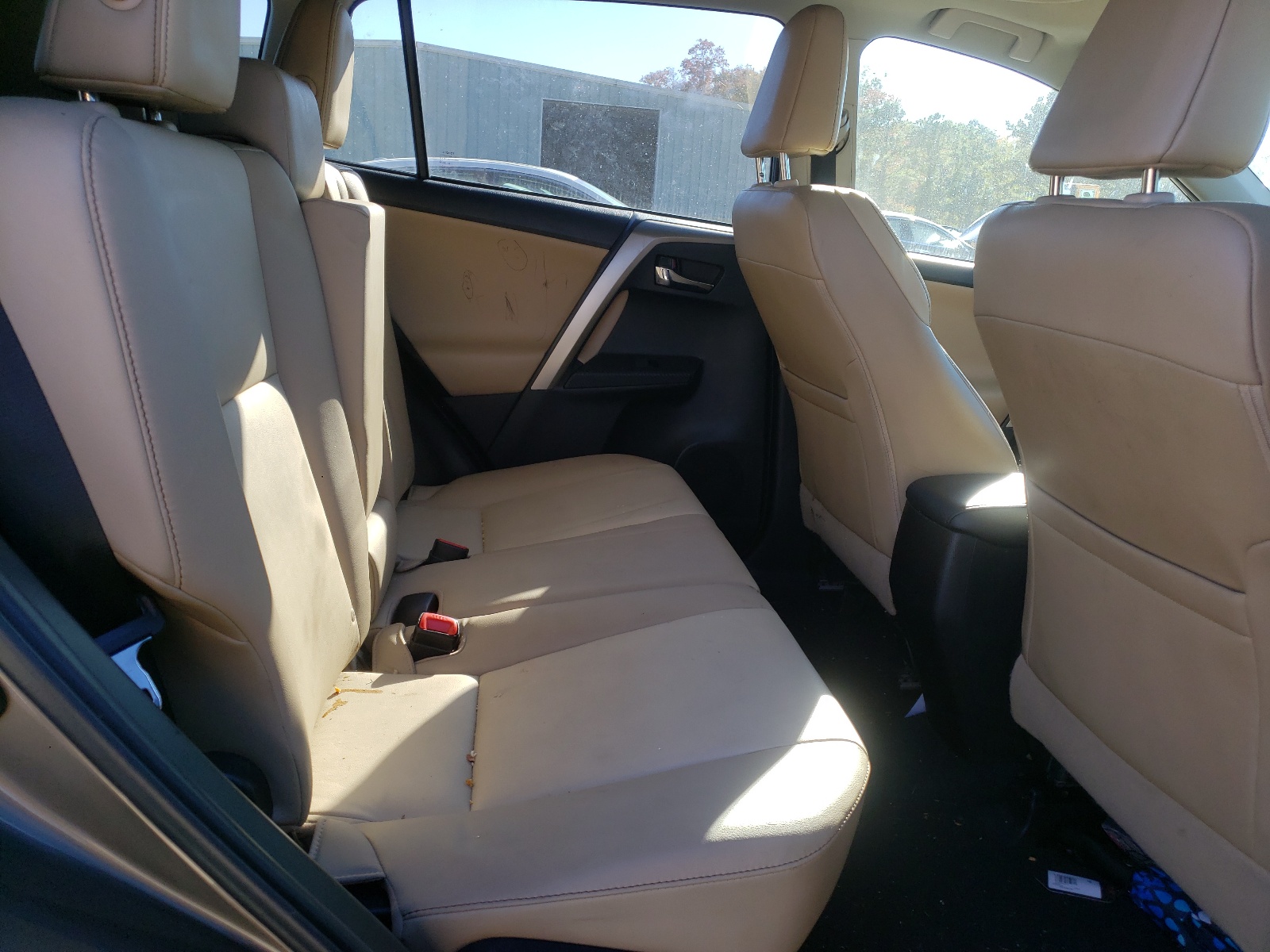 Photo 6 from auction – 2014 TOYOTA RAV4 LIMIT with VIN 2T3YFREV1EW113856