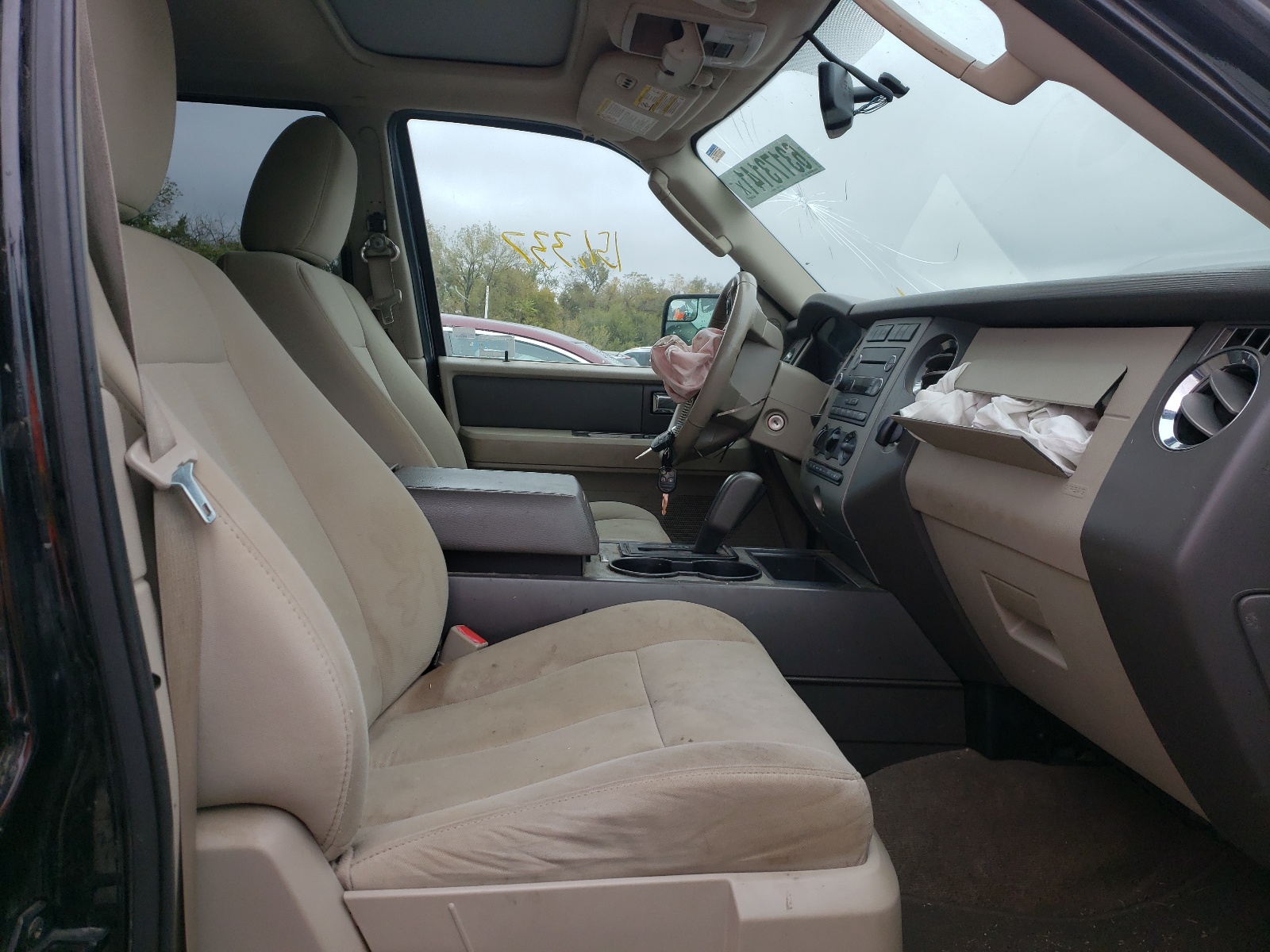 Zdjęcie 5 z aukcji – 2014 FORD EXPEDITION z VIN 1FMJK1H54EEF01029