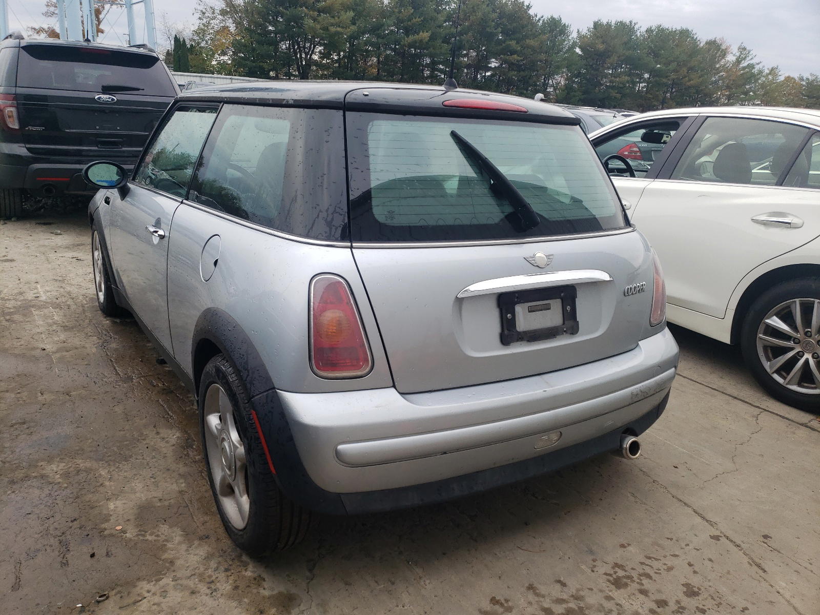 Photo 3 from auction – 2004 MINI COOPER with VIN WMWRC33454TJ56115