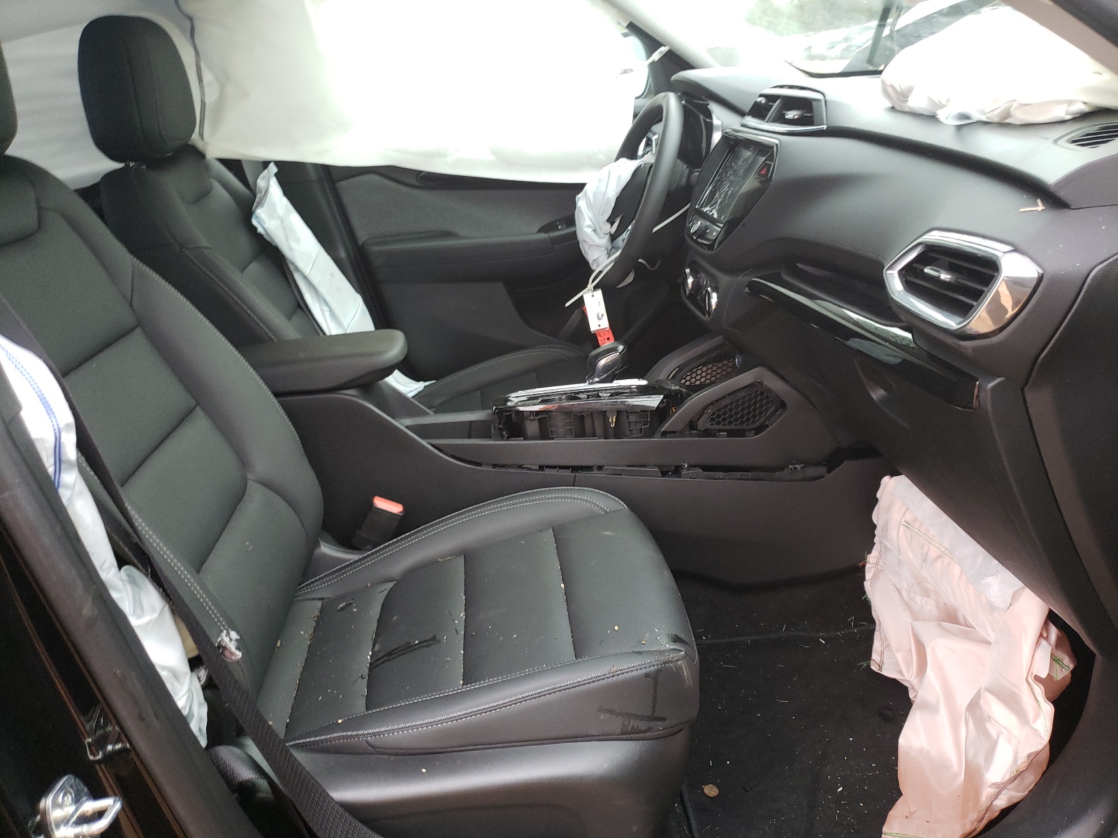 Photo 5 from auction – 2021 CHEVROLET TRAILBLAZE with VIN KL79MPSLXMB170191
