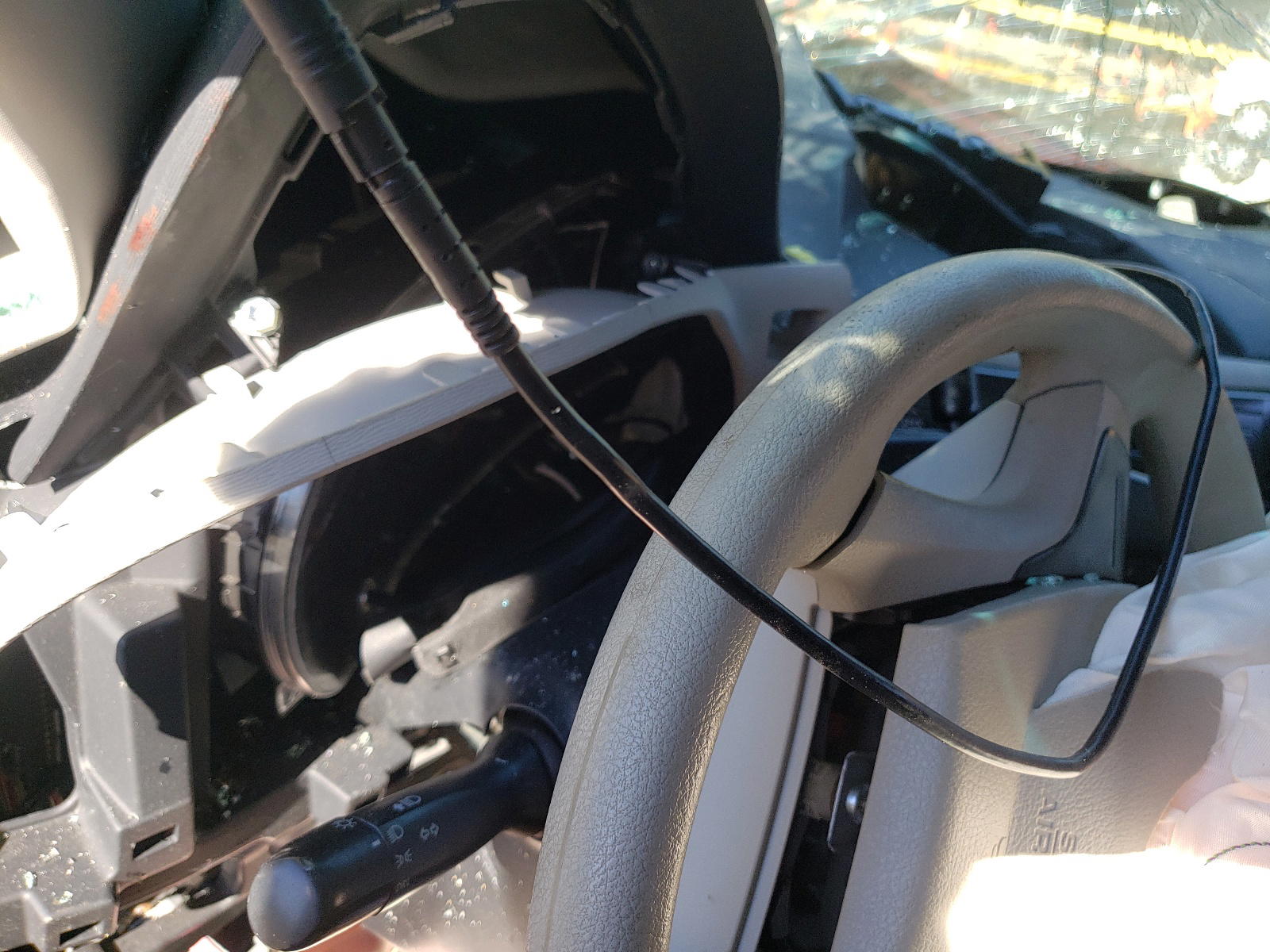 Photo 8 from auction – 2012 TOYOTA SIENNA with VIN 5TDZK3DC6CS276479