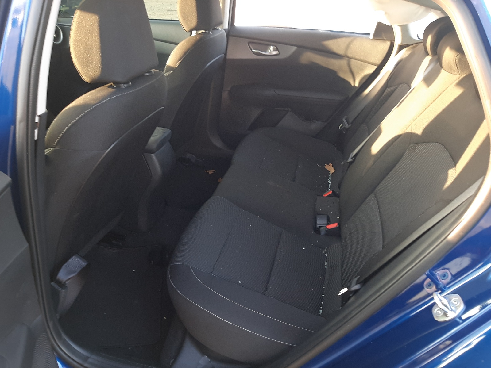Photo 6 from auction – 2021 KIA FORTE FE with VIN 3KPF24AD3ME369753