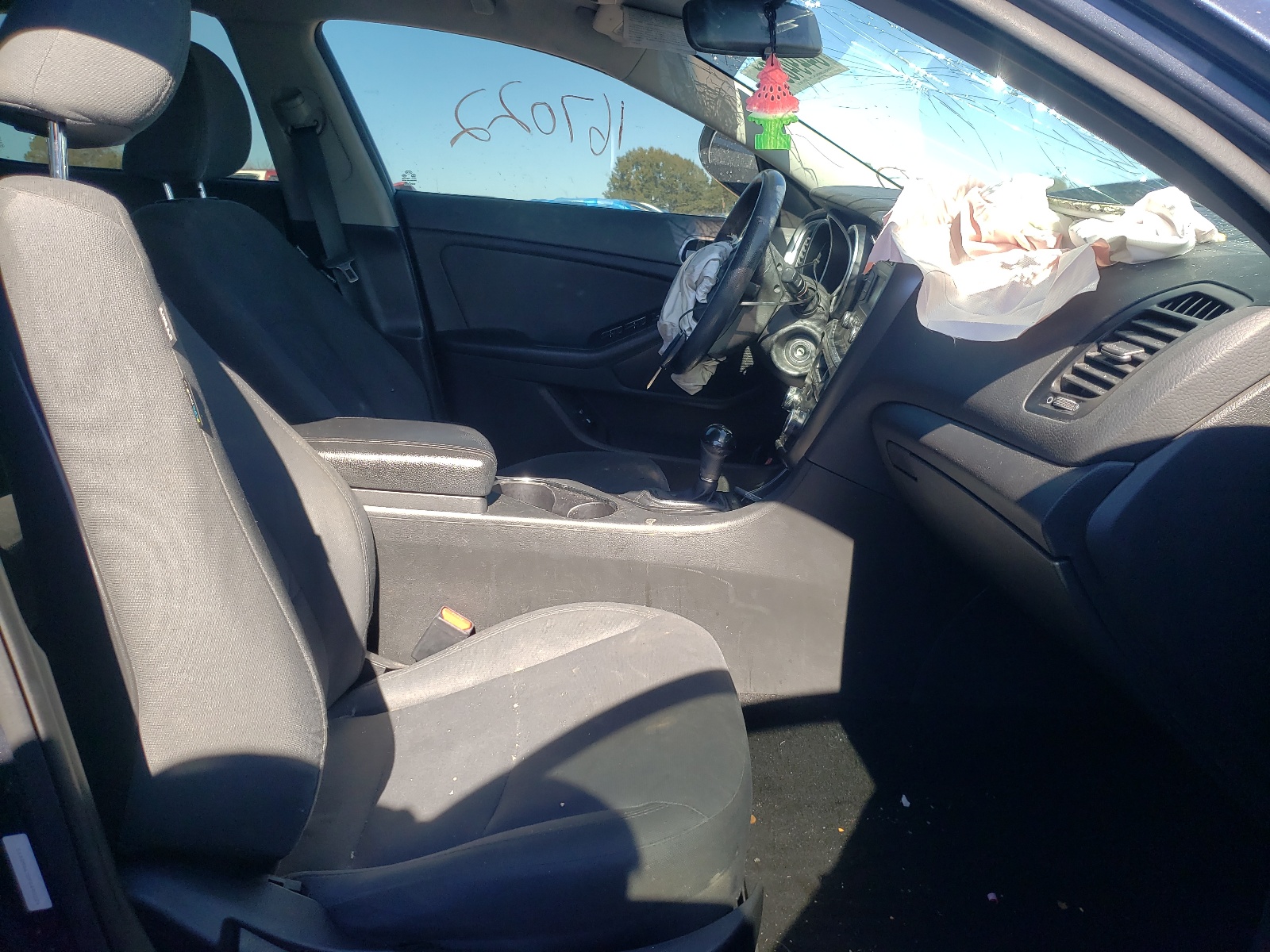 Photo 5 from auction – 2015 KIA OPTIMA LX with VIN 5XXGM4A70FG490324