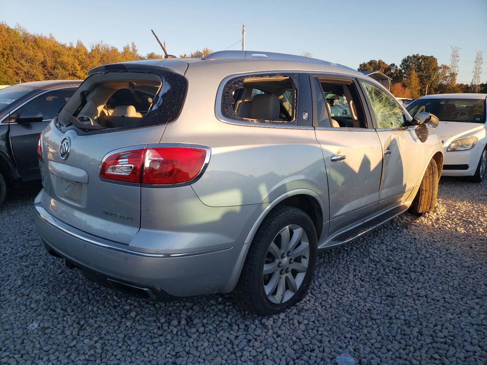 Photo 4 from auction – 2015 BUICK ENCLAVE with VIN 5GAKRCKD6FJ222093