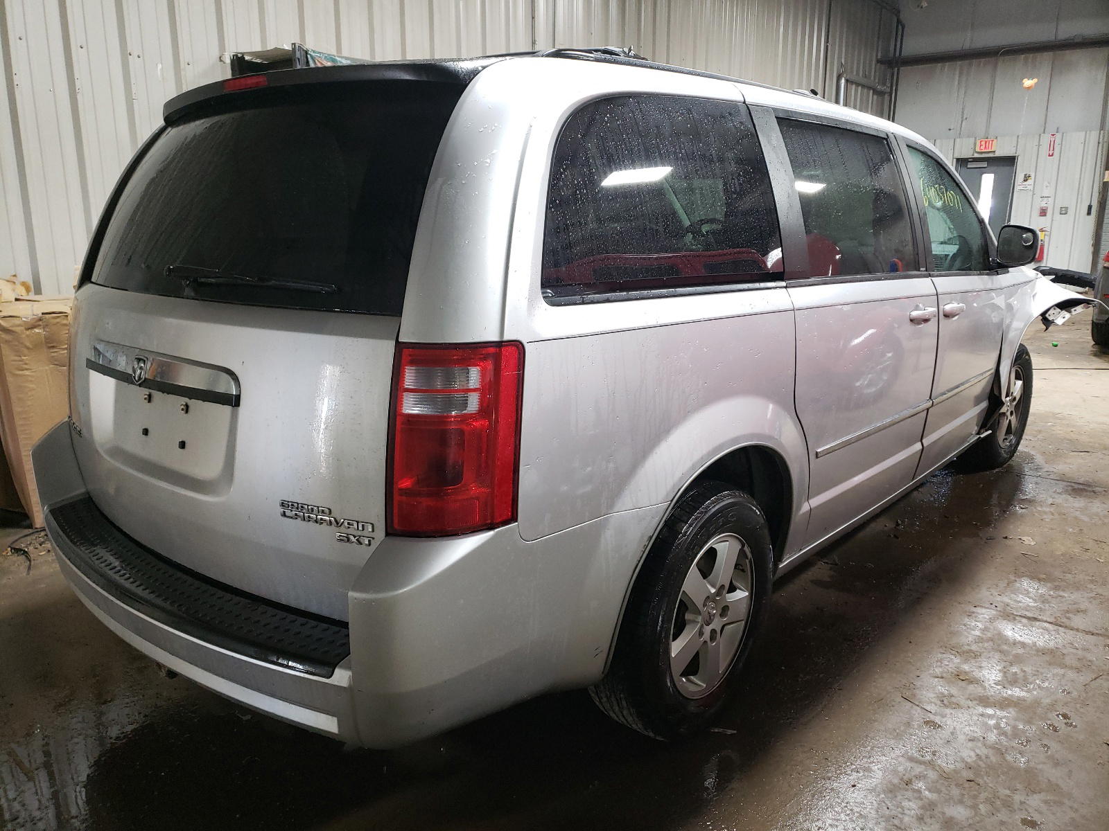 Photo 4 from auction – 2010 DODGE GRAND CARA with VIN 2D4RN5D19AR225150