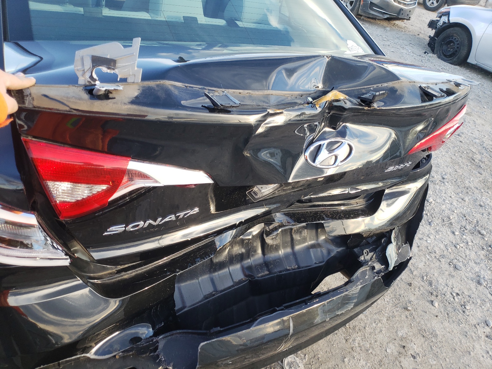 Photo 9 from auction – 2016 HYUNDAI SONATA SPO with VIN 5NPE34AF1GH268608