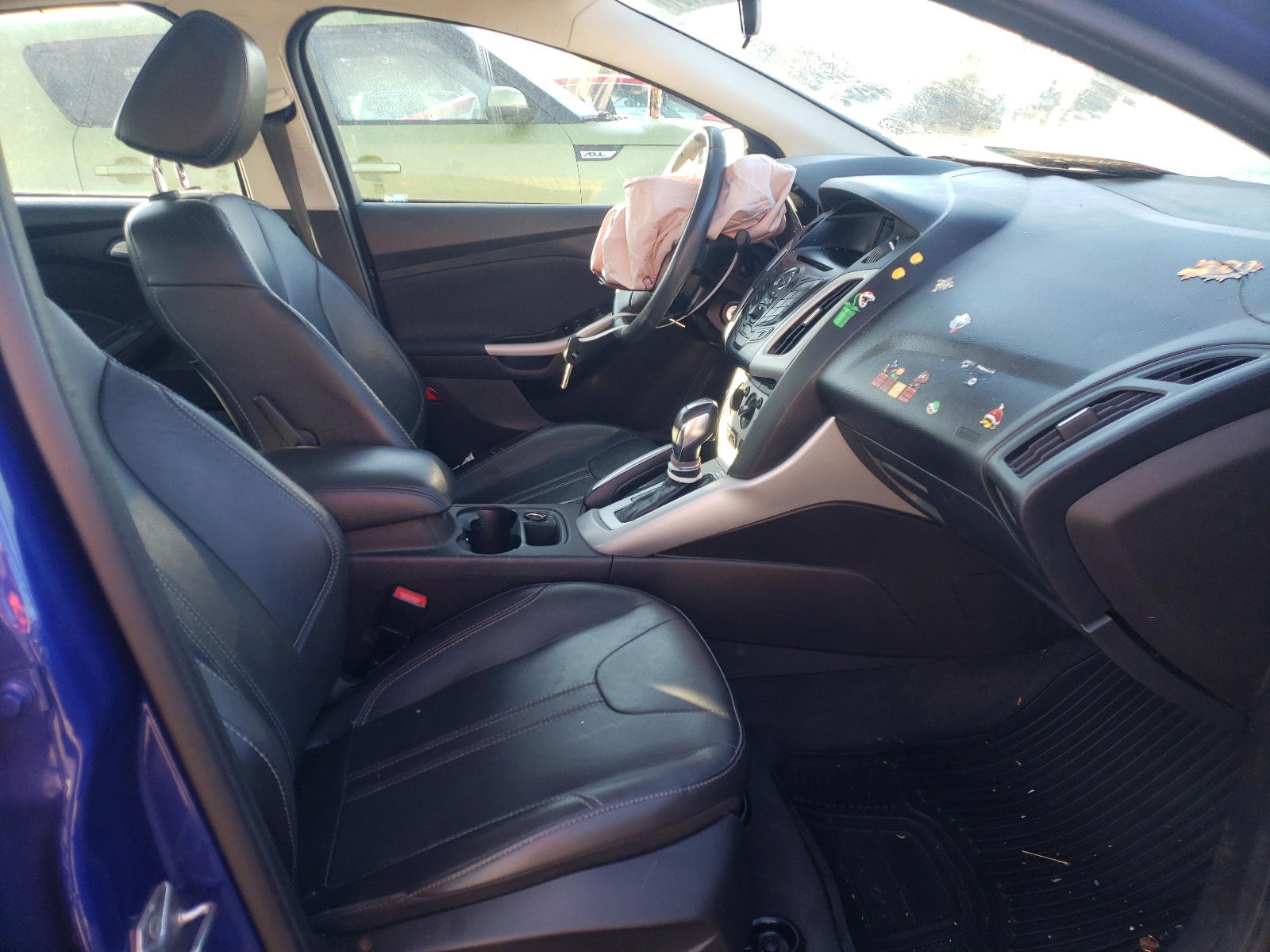 Photo 5 from auction – 2013 FORD FOCUS SE with VIN 1FADP3F28DL320314
