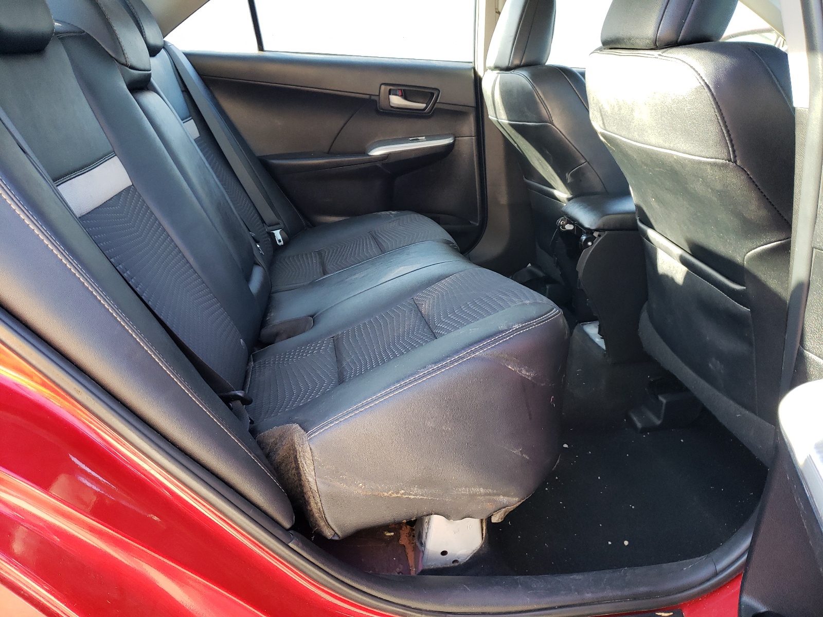 Photo 6 from auction – 2014 TOYOTA CAMRY L with VIN 4T1BF1FKXEU770269