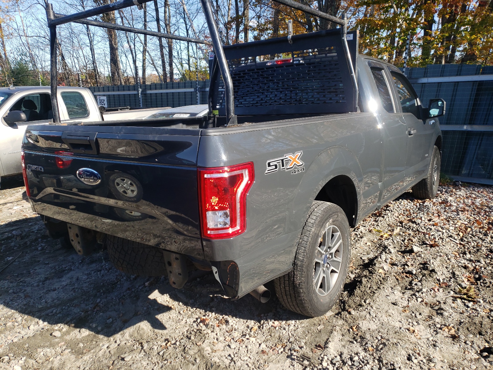 Photo 4 from auction – 2017 FORD F150 SUPER with VIN 1FTEX1EP9HFC10778