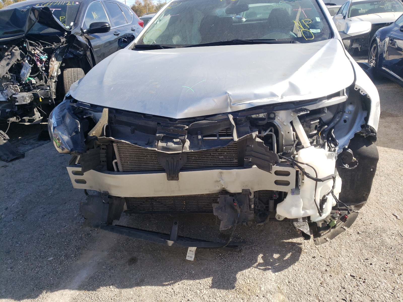Photo 9 from auction – 2020 CHEVROLET MALIBU LT with VIN 1G1ZD5ST2LF090875
