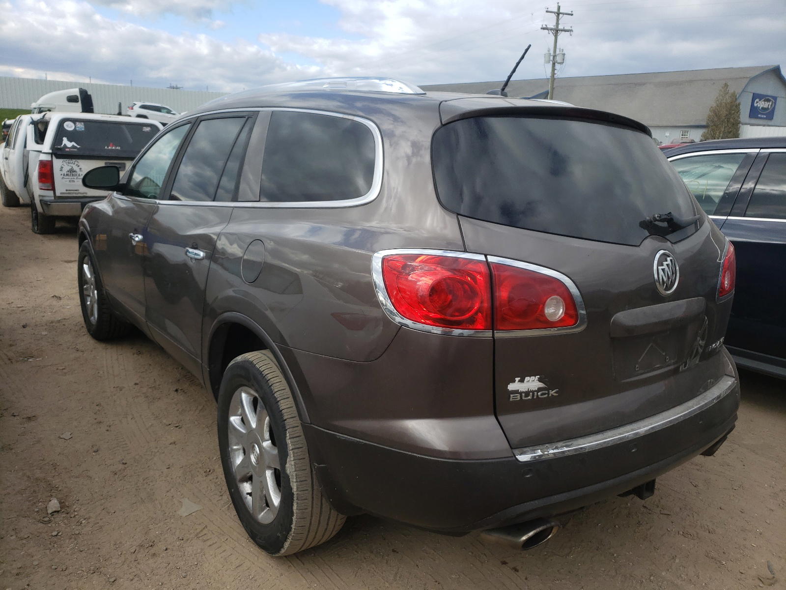Photo 3 from auction – 2008 BUICK ENCLAVE CX with VIN 5GAER23758J298018