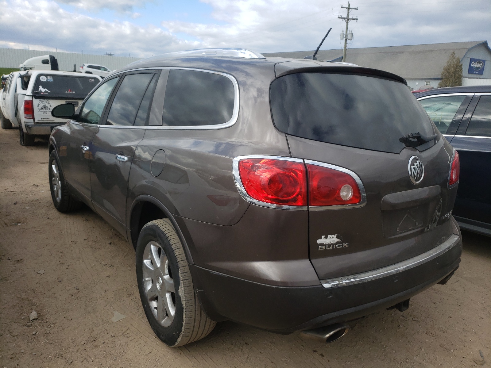 Фото 3 с аукциона – 2008 BUICK ENCLAVE CX с VIN 5GAER23758J298018