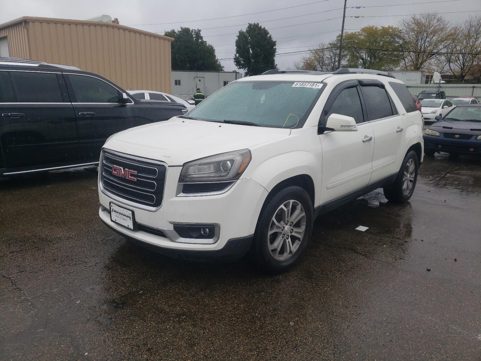 Photo 2 from auction – 2015 GMC ACADIA SLT with VIN 1GKKVRKD9FJ322190