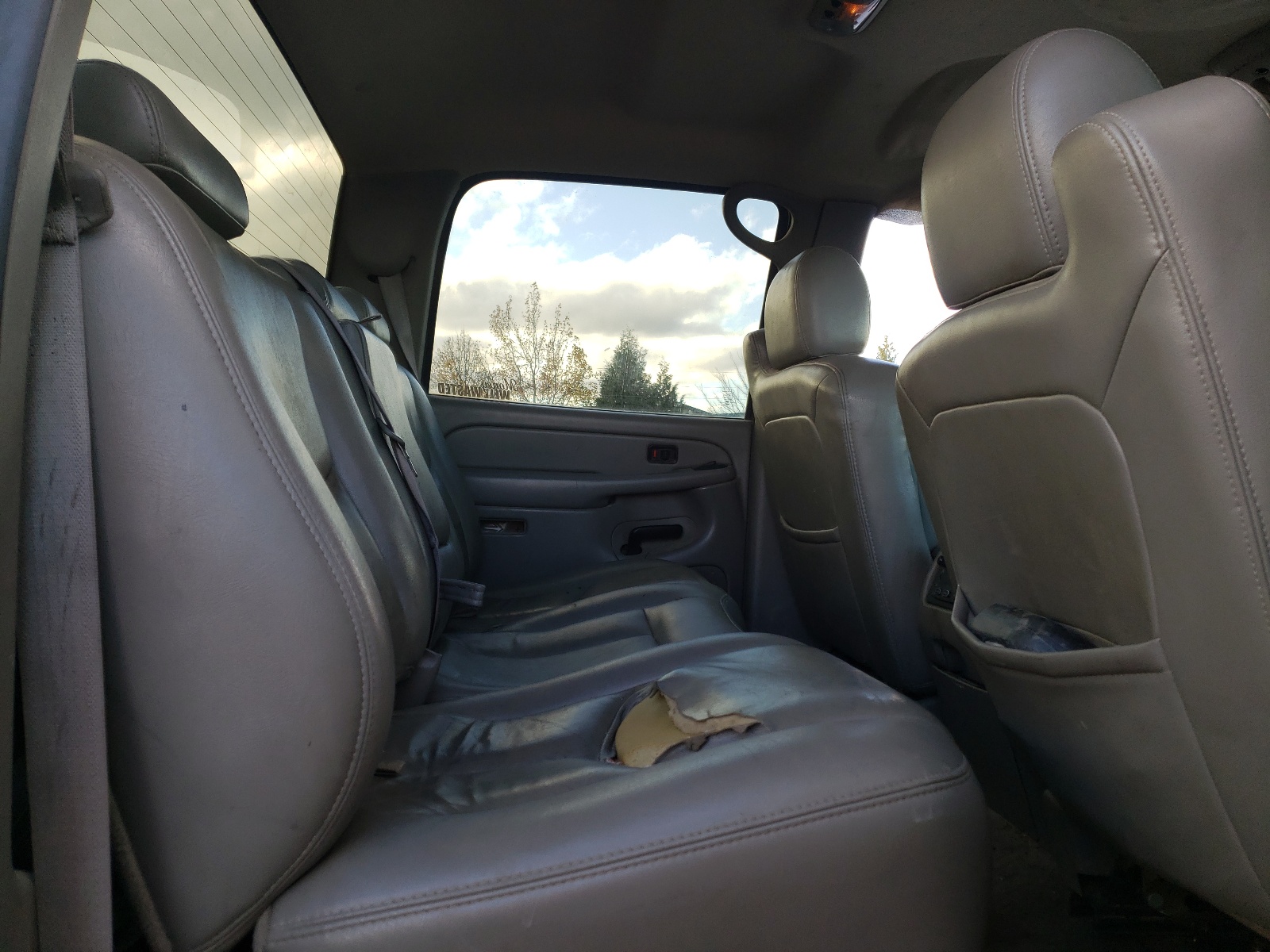 صورة رقم 6 من المزاد - 2004 CHEVROLET SILVERADO مع VIN 1GCHK232X4F261225