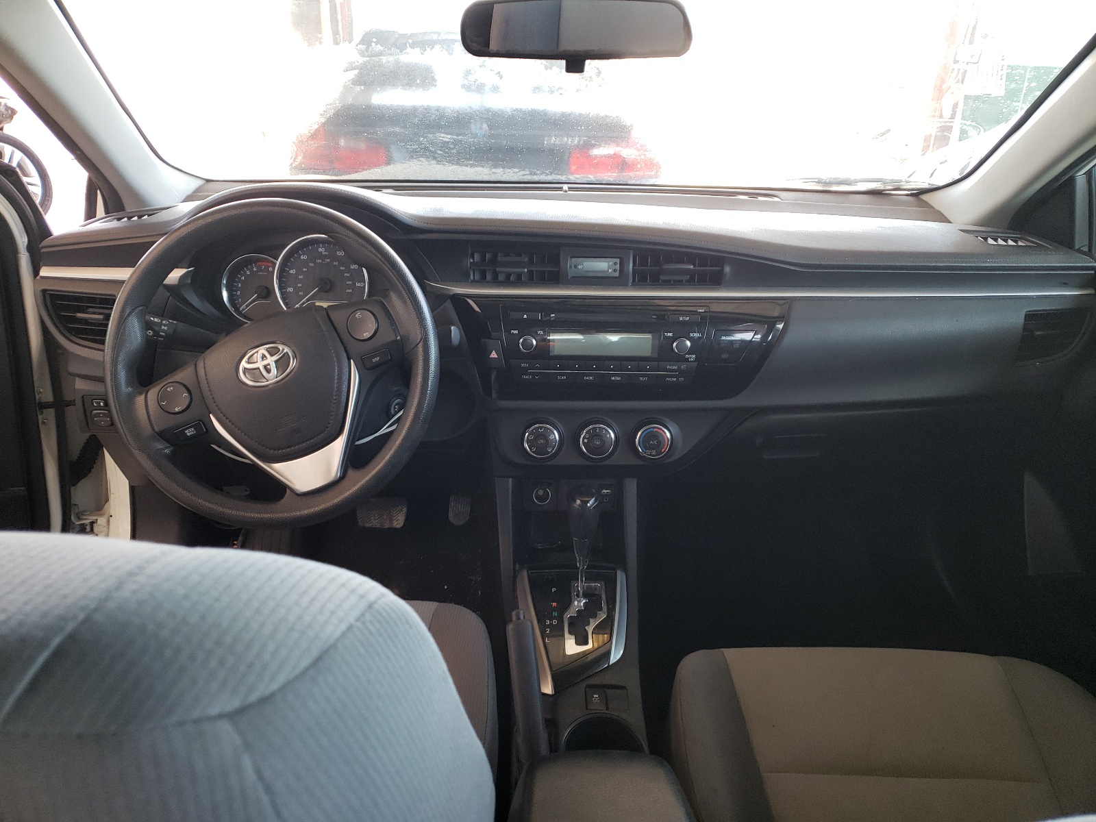 Zdjęcie 9 z aukcji – 2015 TOYOTA COROLLA L z VIN 2T1BURHE3FC376806